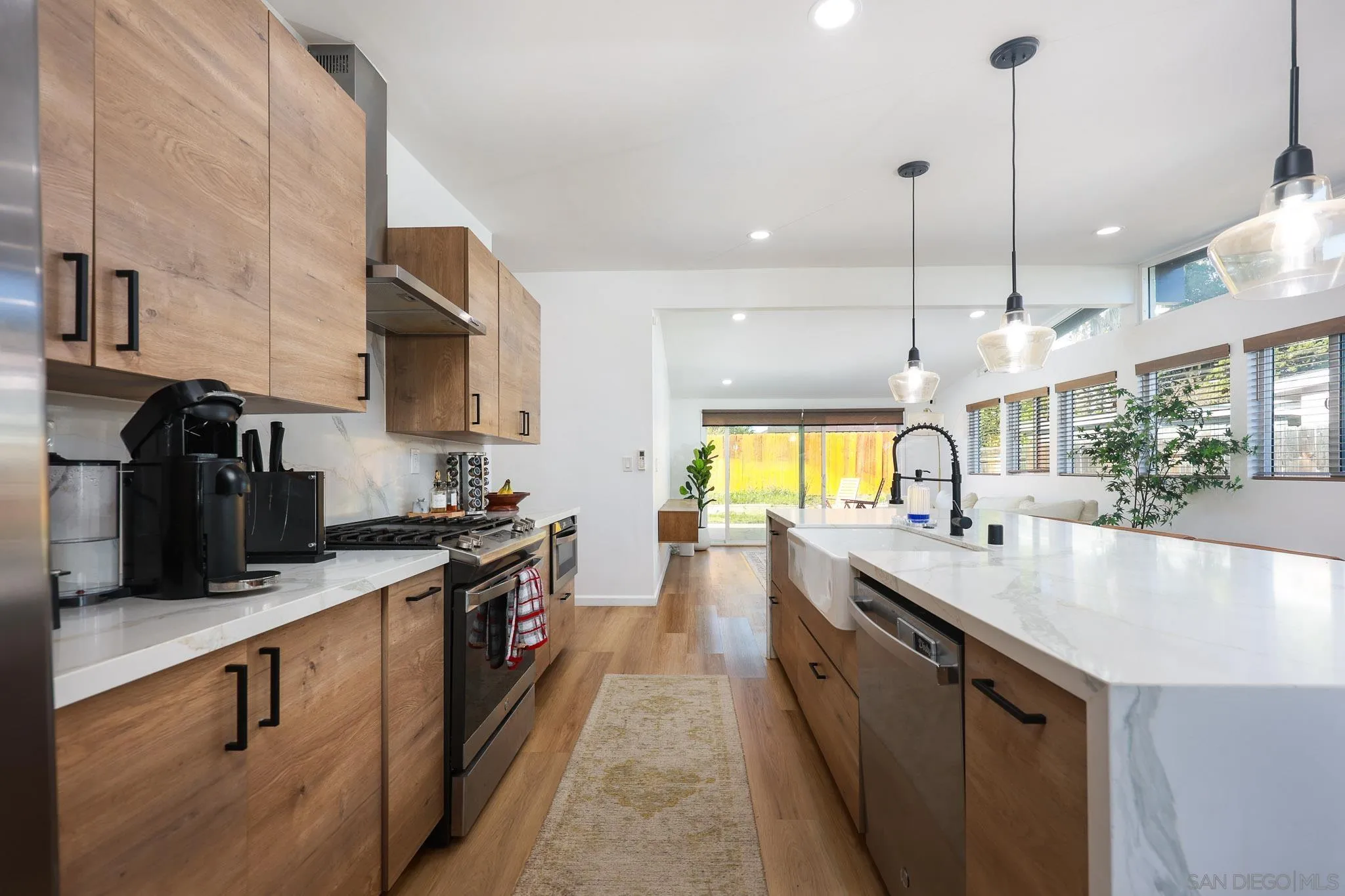 https://cdn.realtyfeed.com/cdn/127/260010343/e09834475c70685edb818057ce063efc.webp