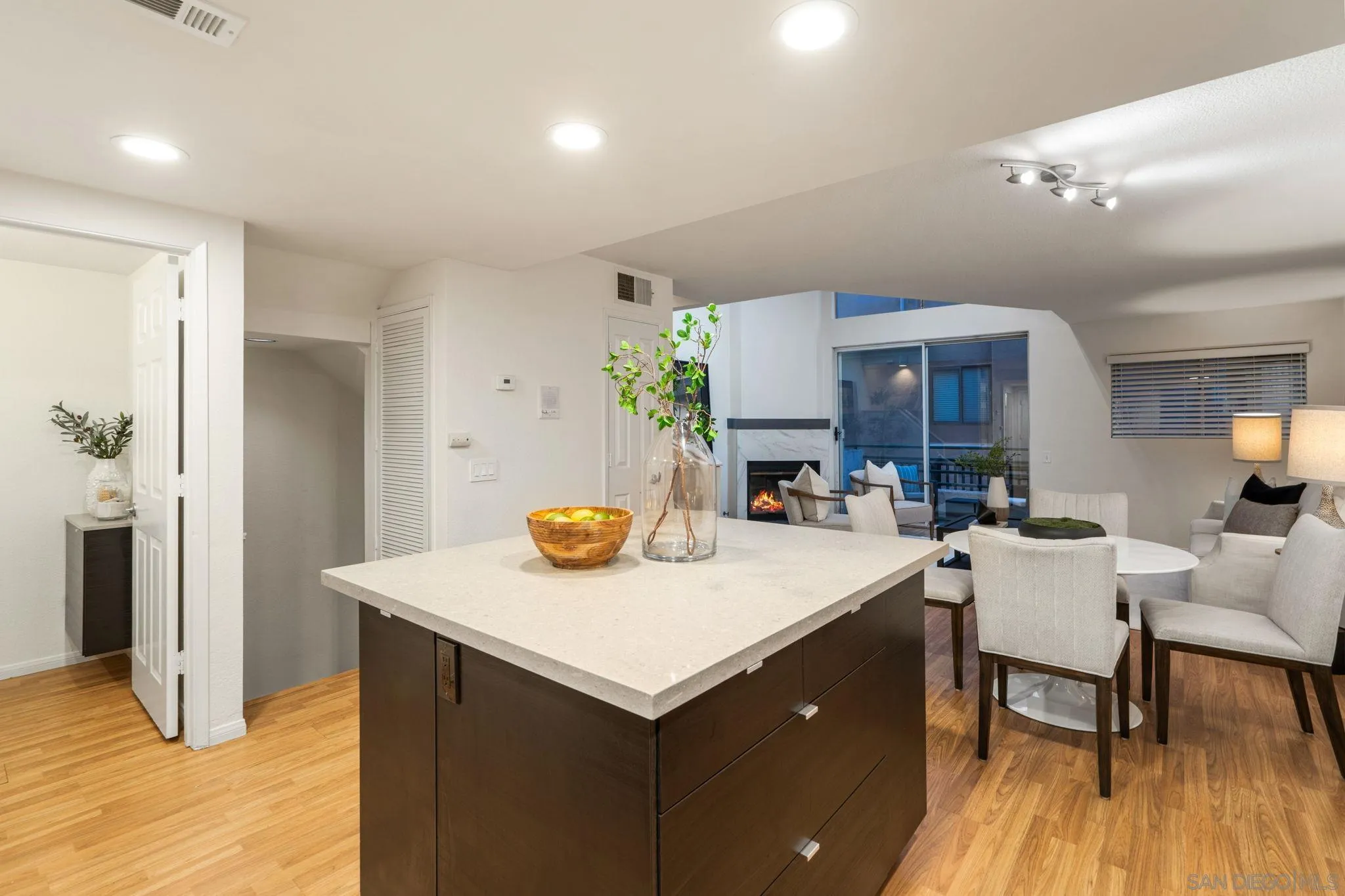 Photo #7: 260010344 Listing: Photo #7
