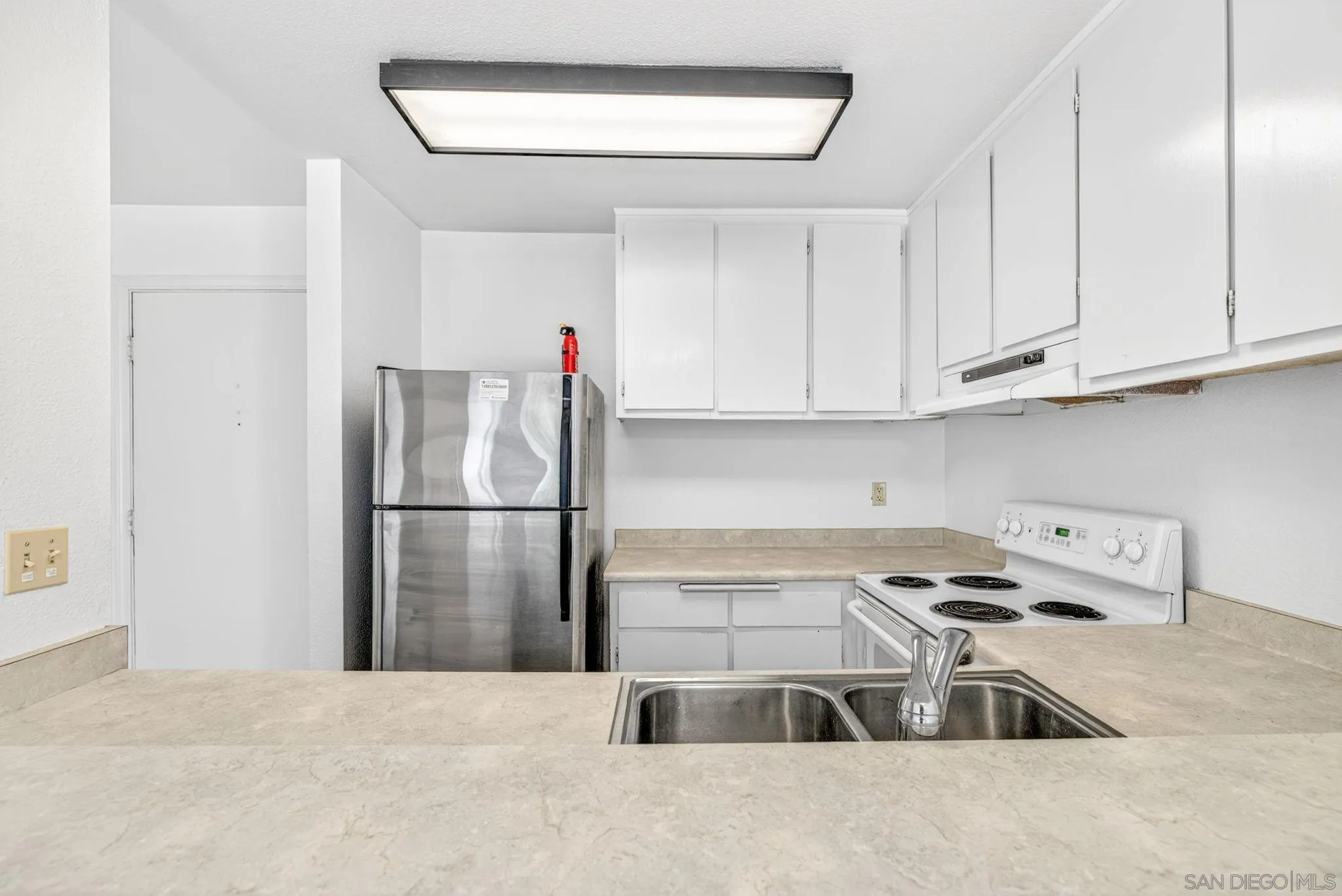 https://cdn.realtyfeed.com/cdn/127/260010345/fa6058adaba926ce36cc9e210562efd2.webp