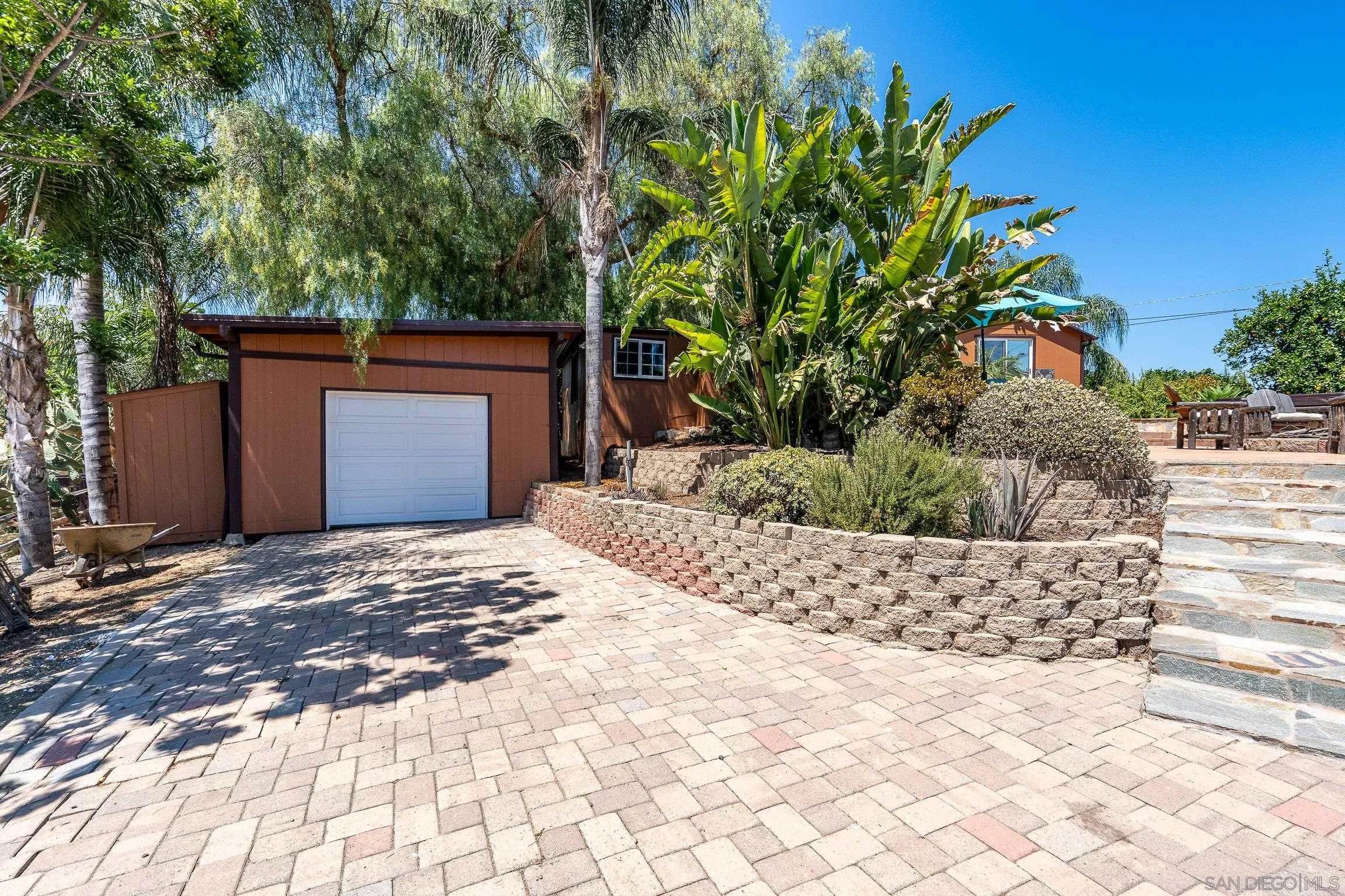 https://cdn.realtyfeed.com/cdn/127/260010347/0bee0146d294811cc7a8e6345fe82501.webp