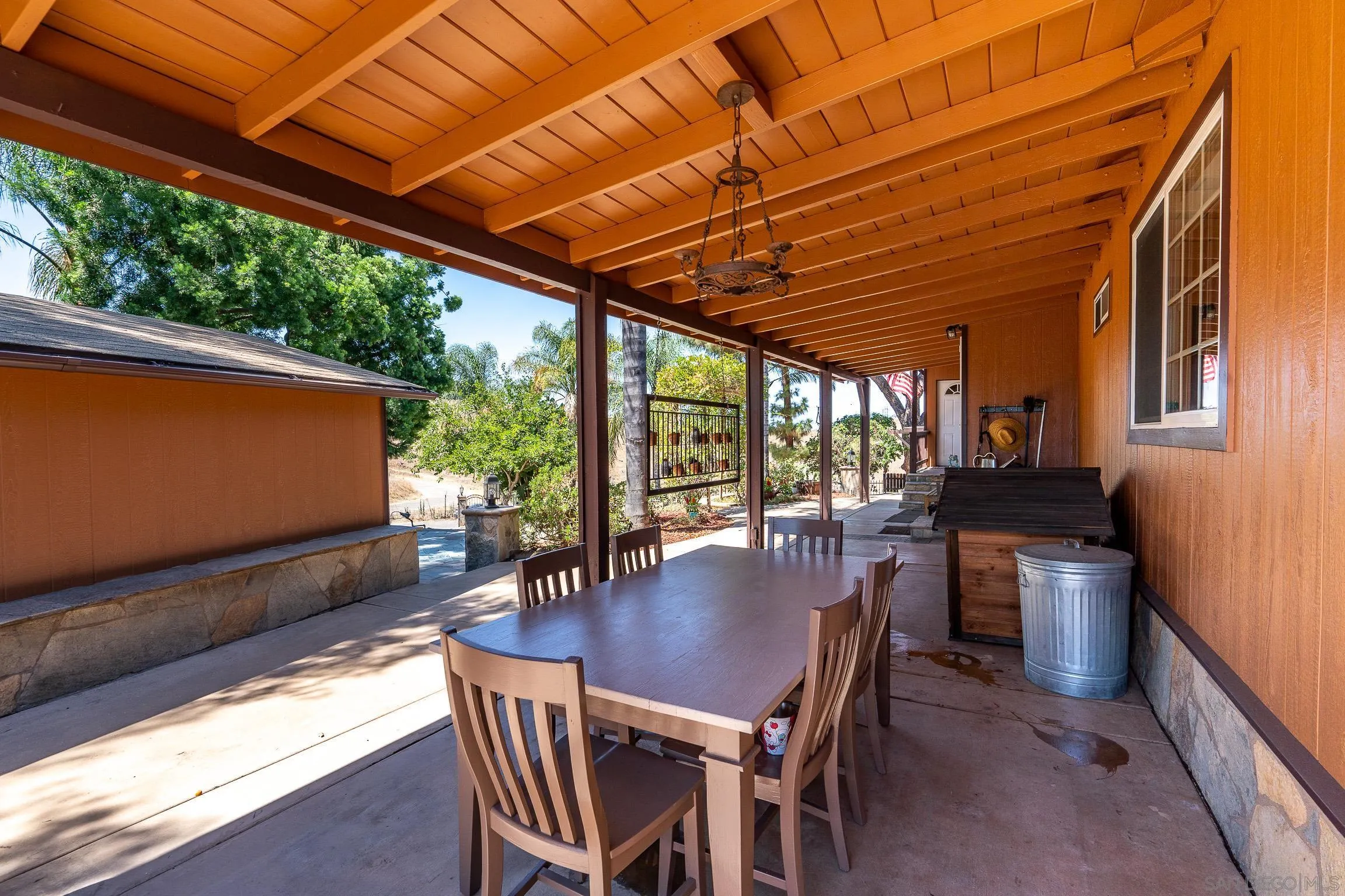 https://cdn.realtyfeed.com/cdn/127/260010347/410e6e8120cc34097af9f6b03c4ad7d5.webp