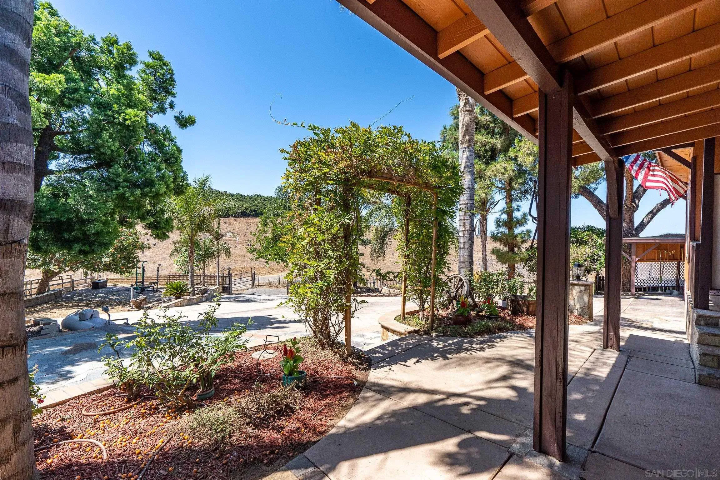 https://cdn.realtyfeed.com/cdn/127/260010347/9e0c2b367c9a85b11e7e545c3bd8dee6.webp