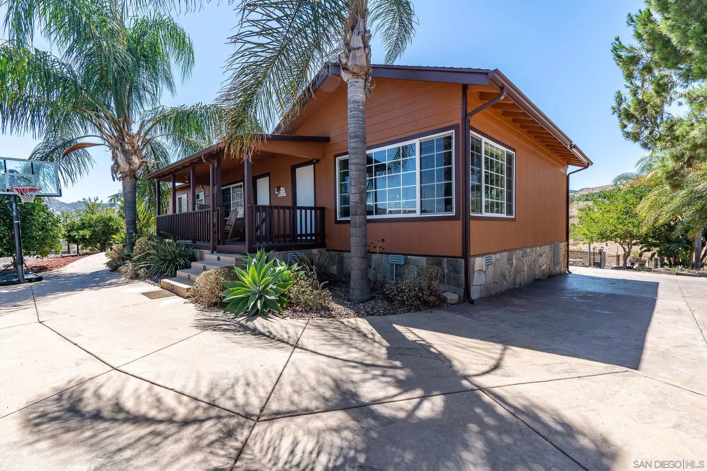 https://cdn.realtyfeed.com/cdn/127/260010347/ddc10aad75a40be8851707d142bac655.webp