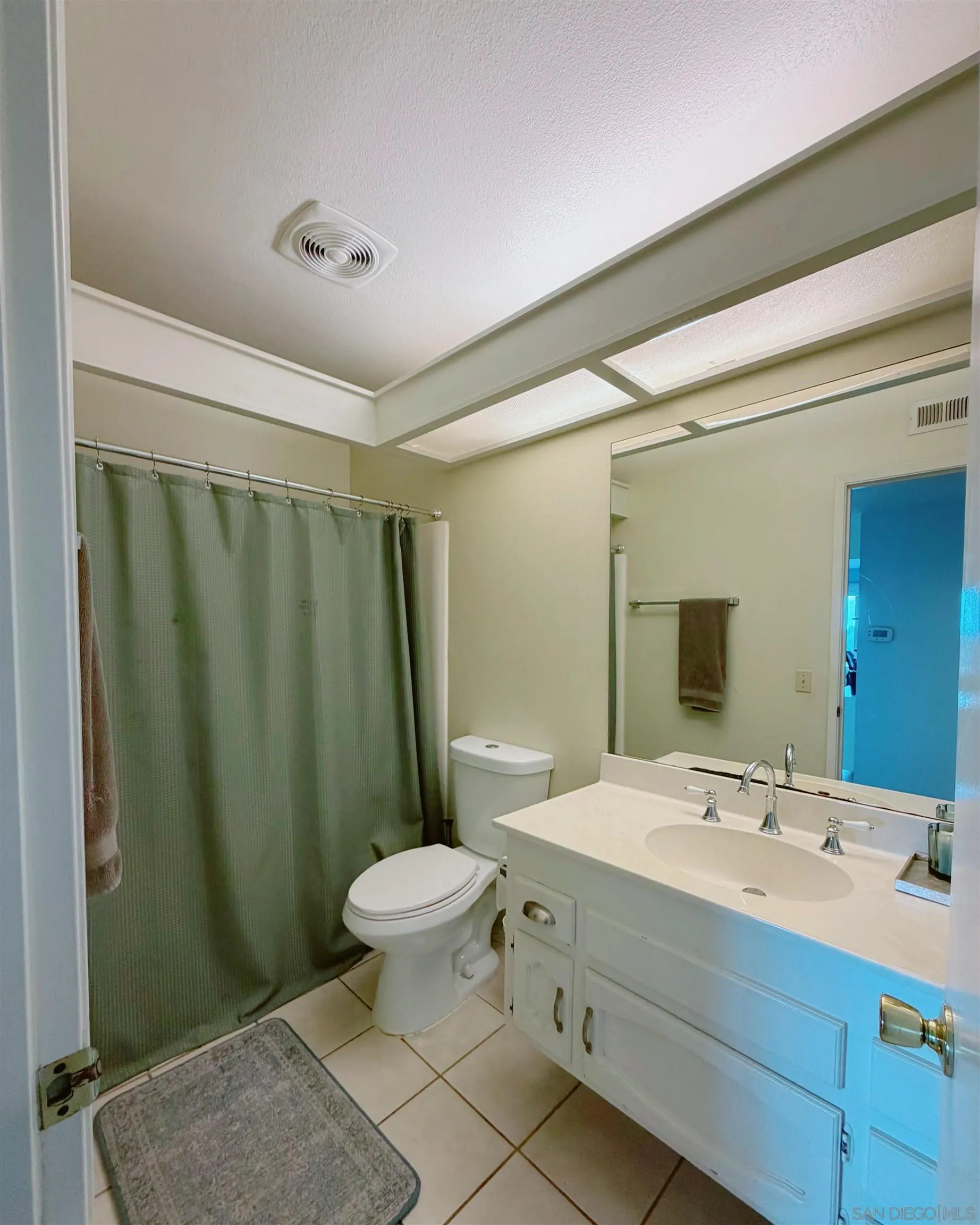 Photo #11: 260010348 Listing: Photo #11