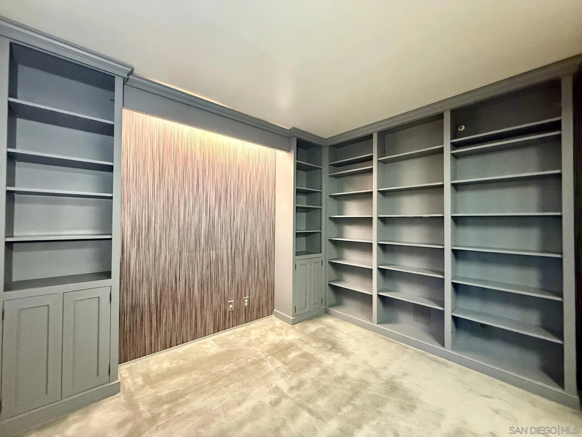 https://cdn.realtyfeed.com/cdn/127/260010352/0d13a069bc9c45614c9a0ac232957894.webp
