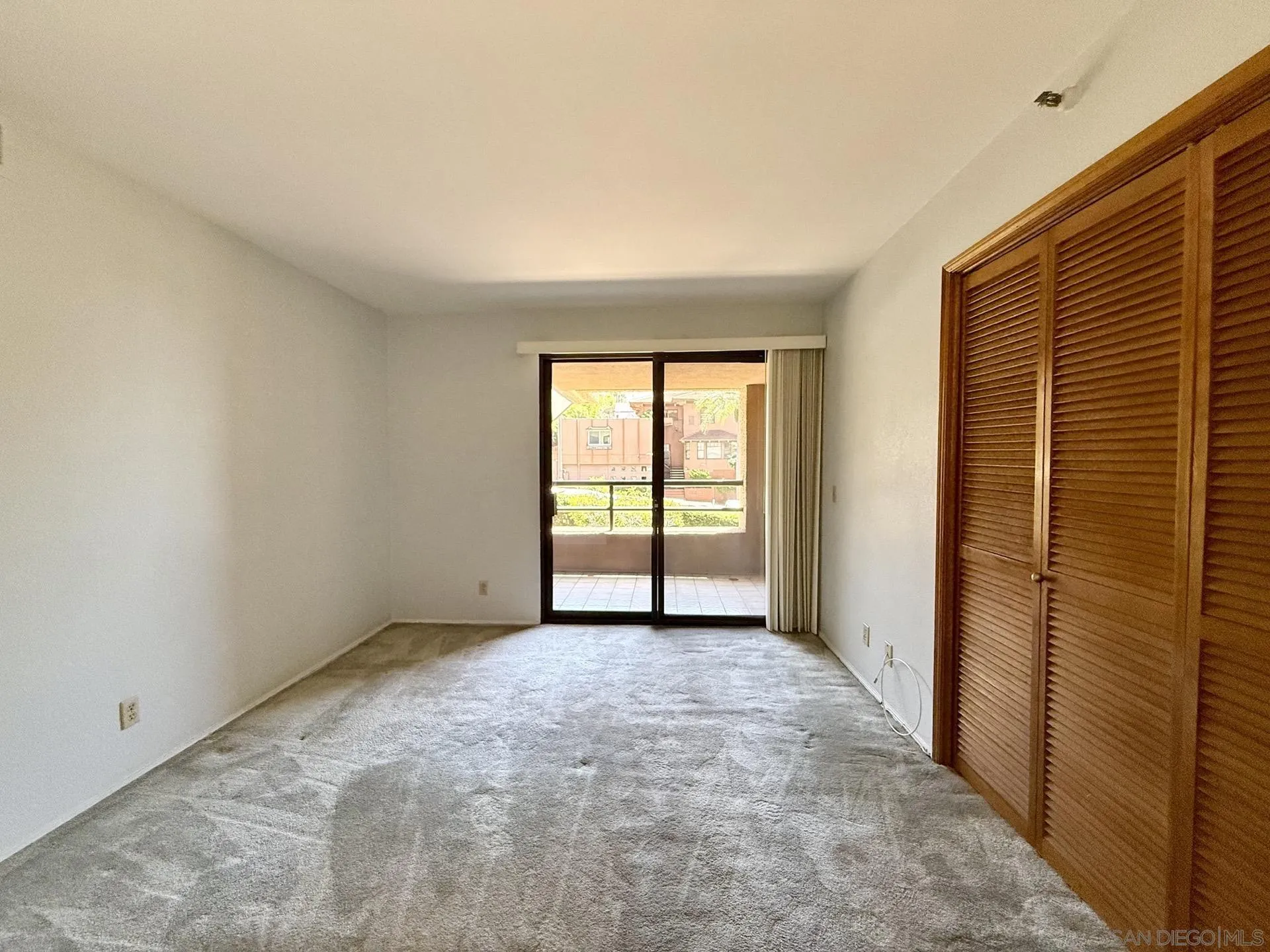 https://cdn.realtyfeed.com/cdn/127/260010352/34a76dd6b5b5e67d1e19f6f10d5f03d4.webp