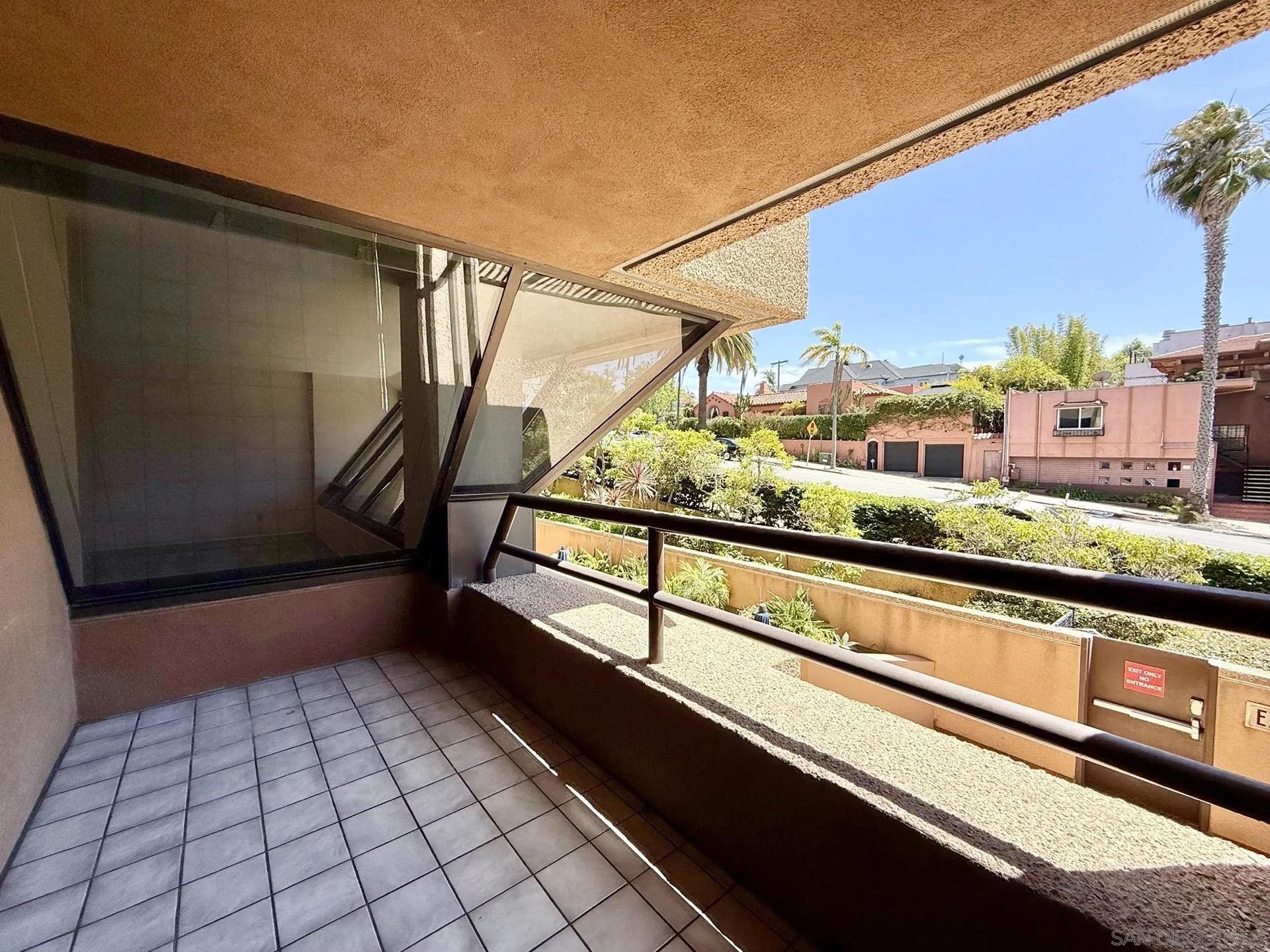 https://cdn.realtyfeed.com/cdn/127/260010352/7f49333de0aeac924a2b3b3da94f53af.webp