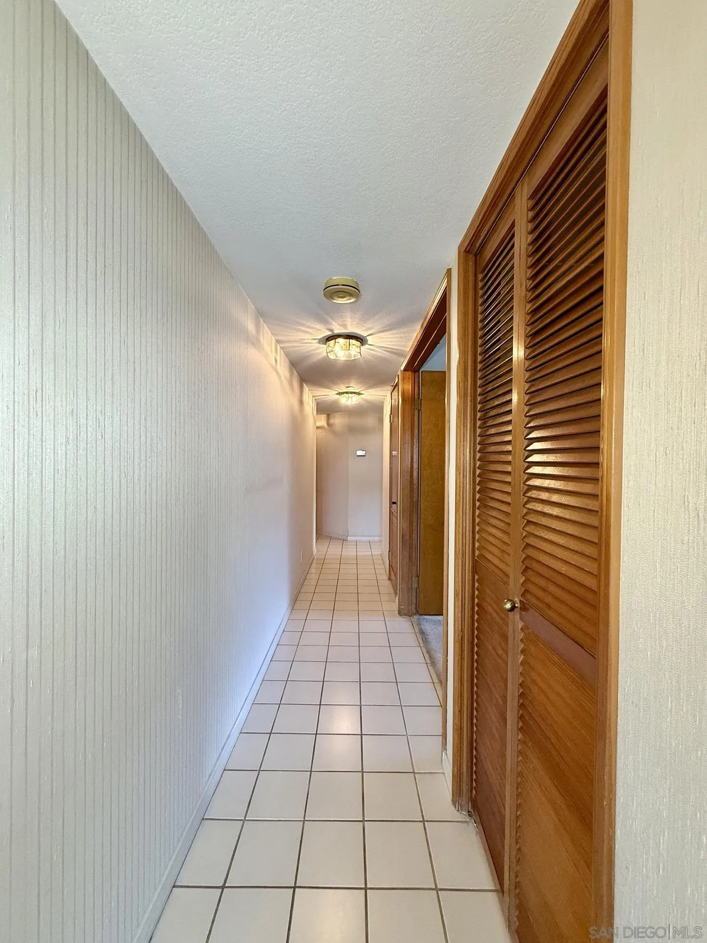 https://cdn.realtyfeed.com/cdn/127/260010352/cdb965fb8d223035fae5cab66f6a94df.webp