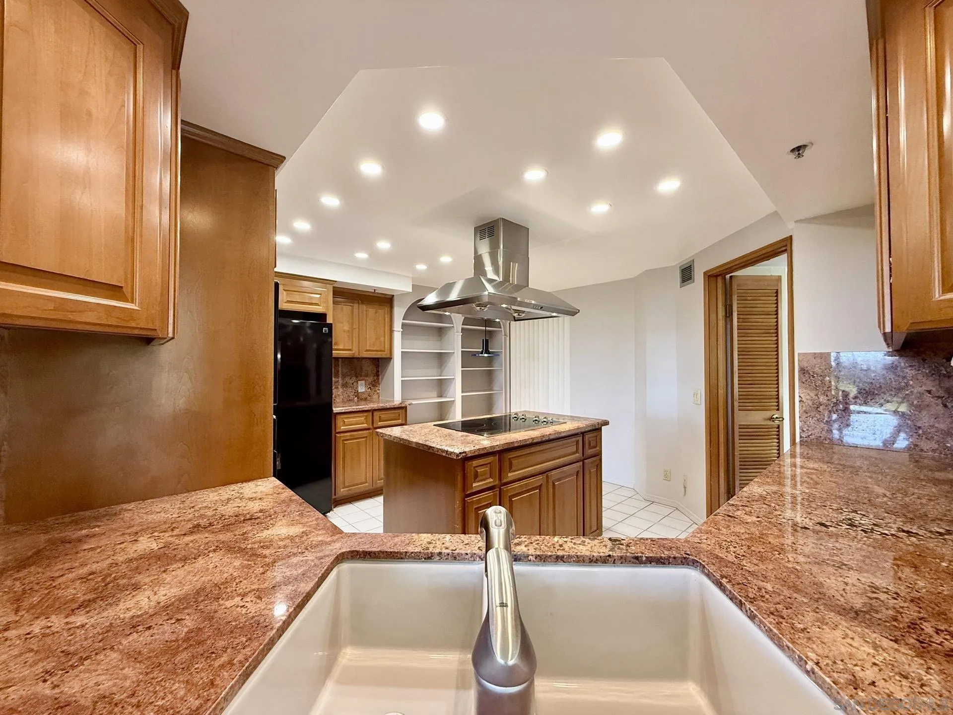 https://cdn.realtyfeed.com/cdn/127/260010352/d1776a81f905d3a36c8317b82217faae.webp