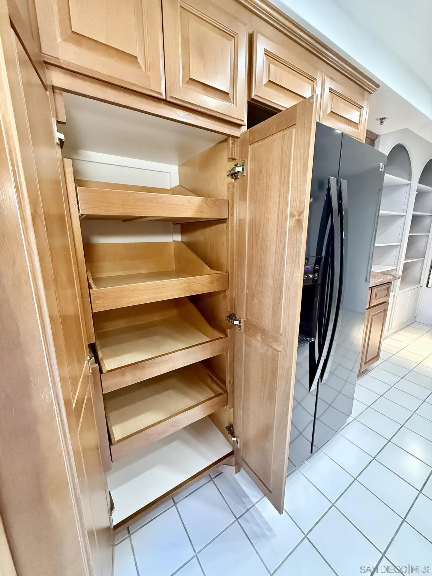 https://cdn.realtyfeed.com/cdn/127/260010352/d3cba896c3c7b0e5eb7510762c5bc61e.webp