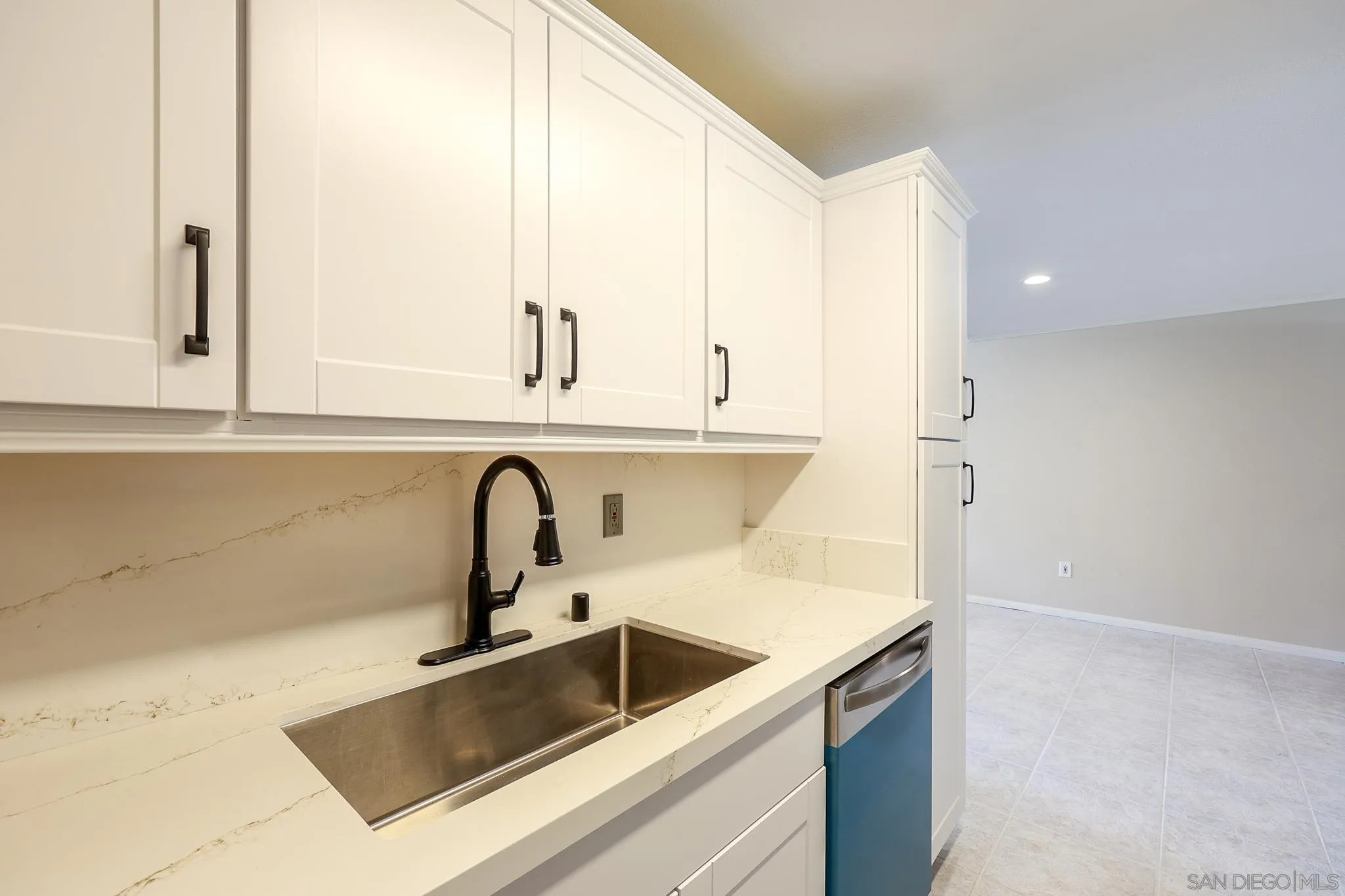 Photo #14: 260010354 Listing: Photo #14