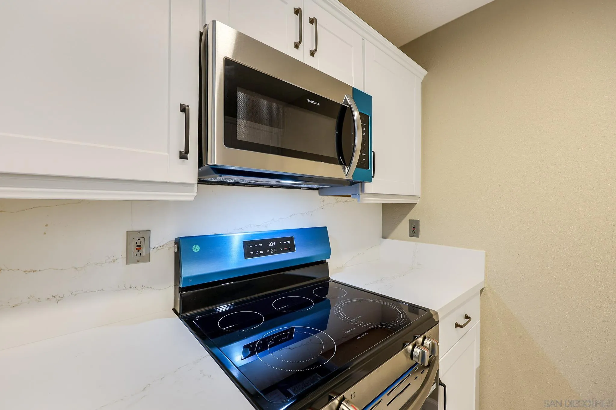 Photo #13: 260010354 Listing: Photo #13