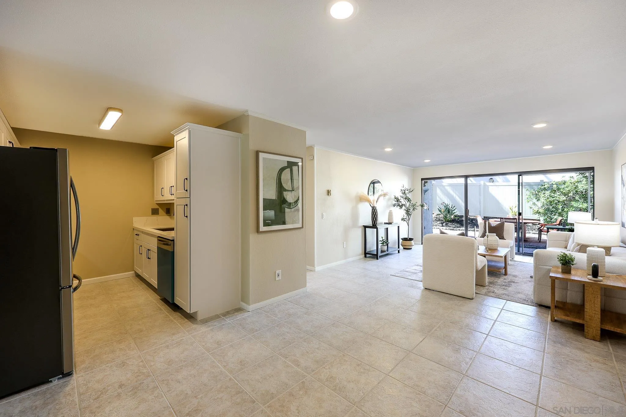 Photo #8: 260010354 Listing: Photo #8