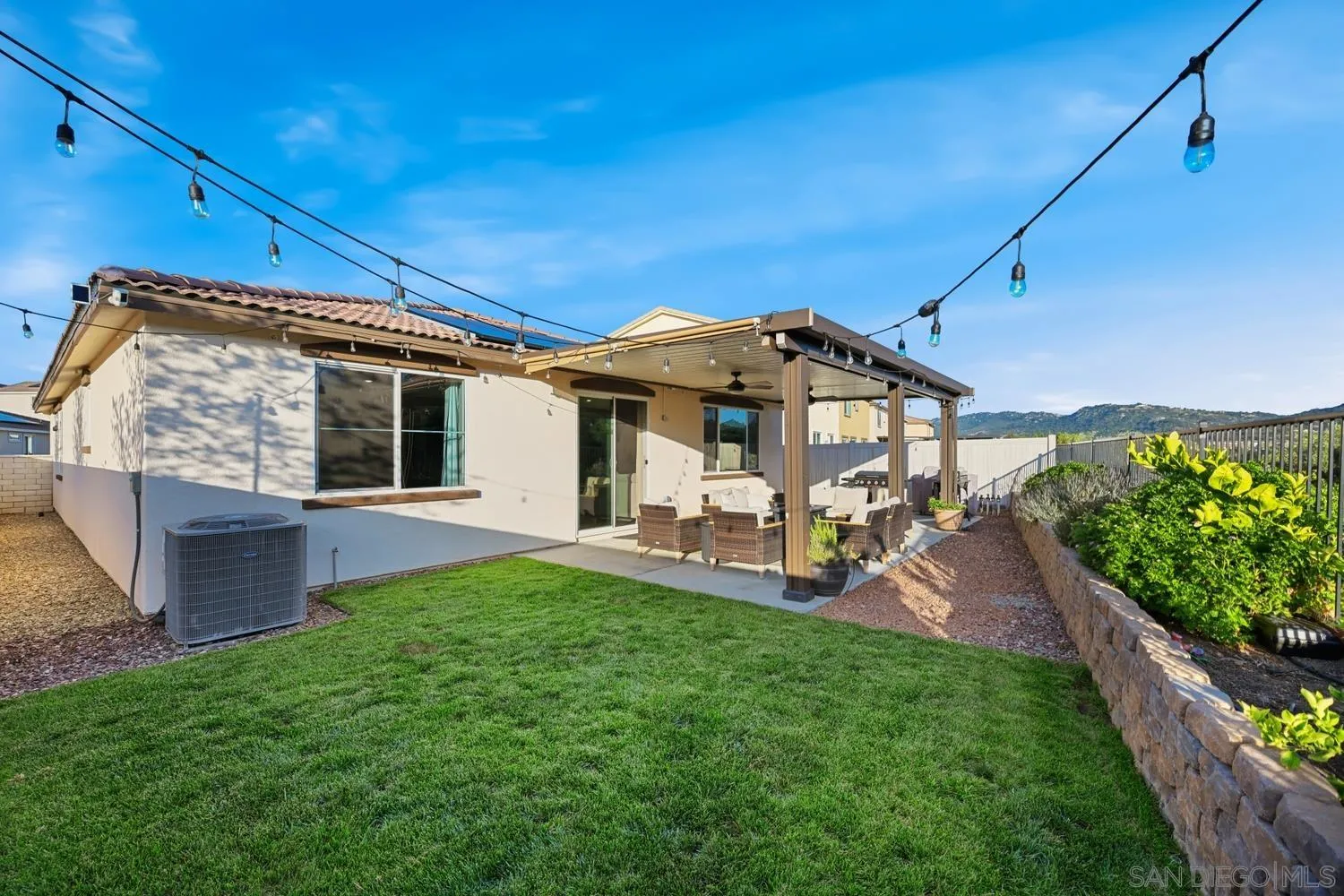 https://cdn.realtyfeed.com/cdn/127/260010355/91c96ded8d4ddf20db36075f7828cfb5.webp