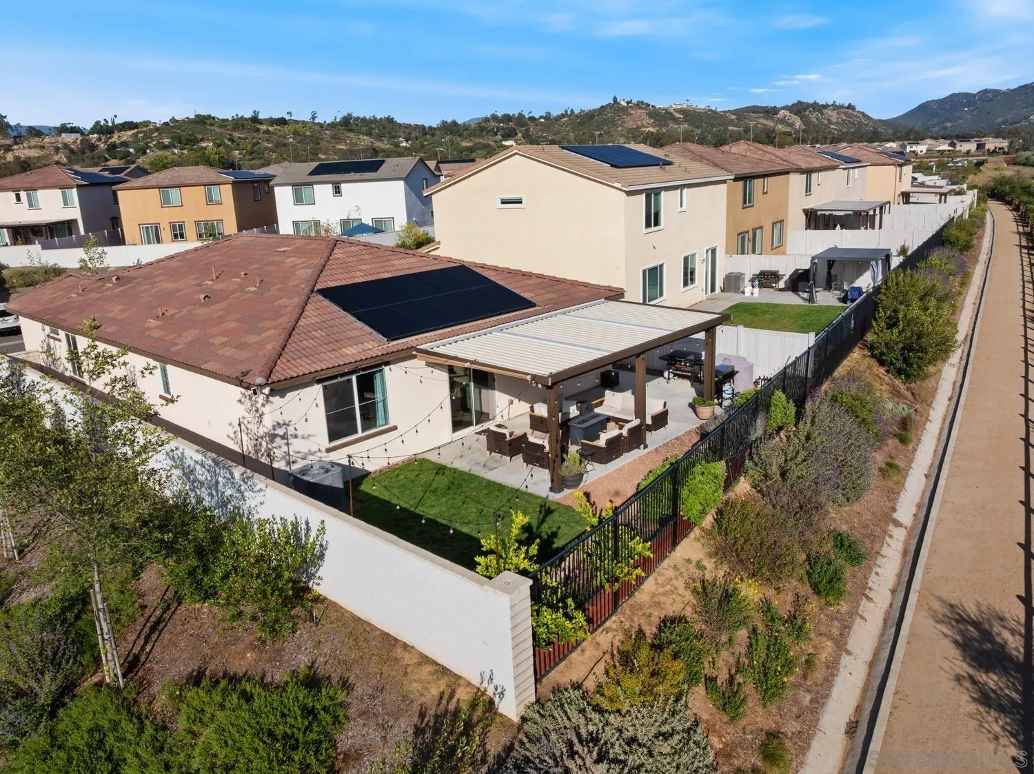 https://cdn.realtyfeed.com/cdn/127/260010355/9ca9626d06c9bbb6308092cd4771a7da.webp