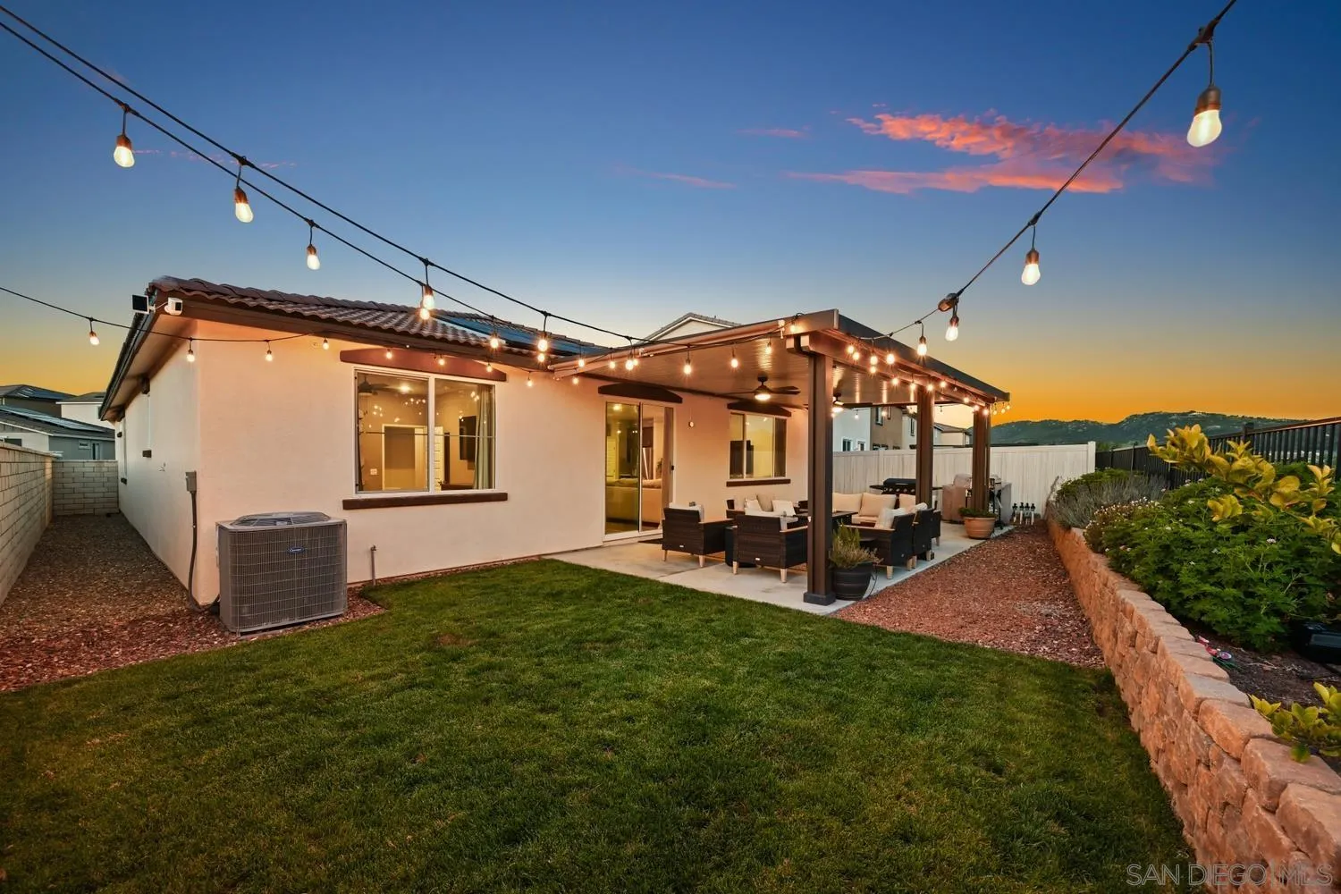 https://cdn.realtyfeed.com/cdn/127/260010355/c01df949237fd40b46e05402cc49f0dd.webp