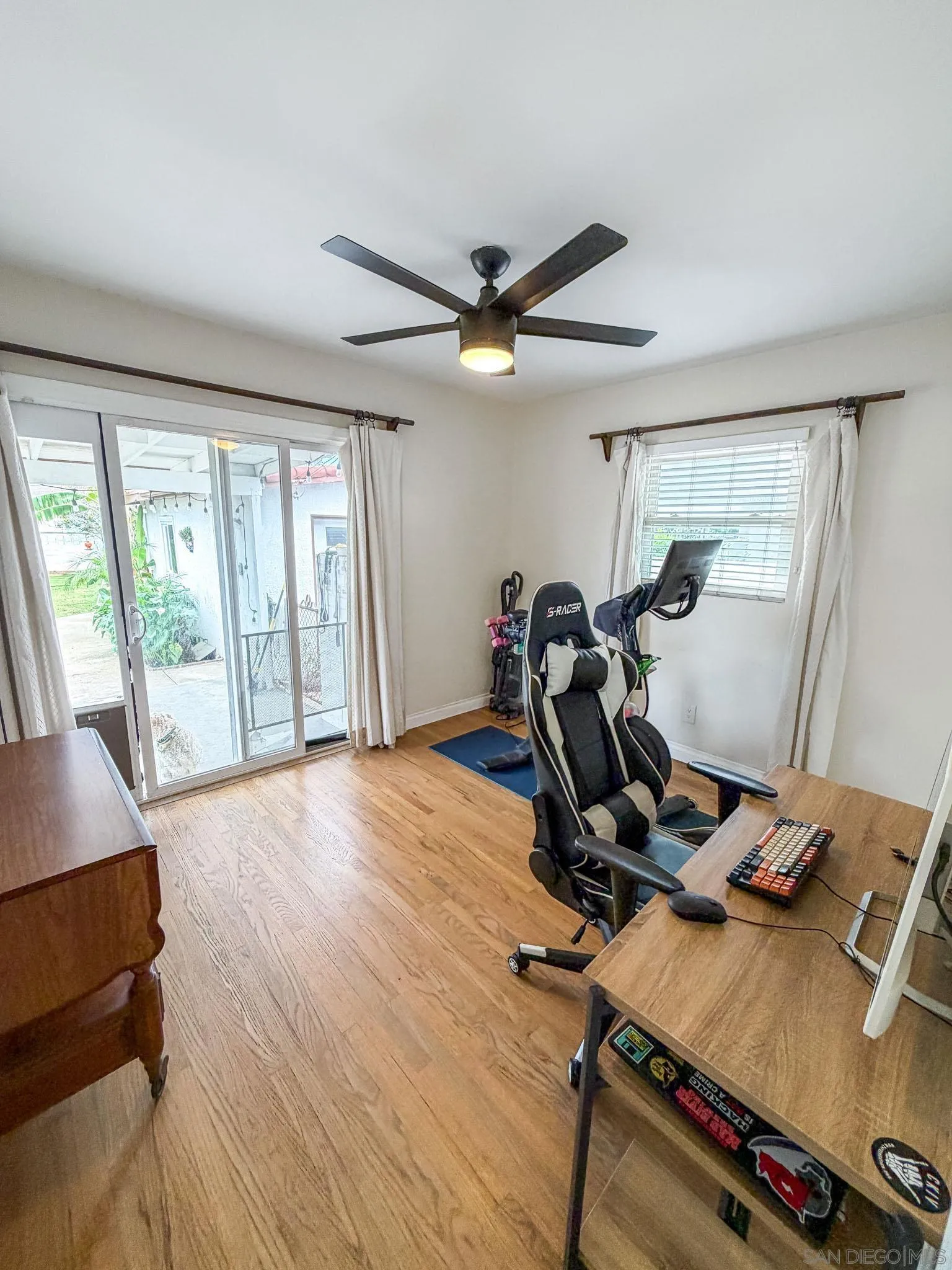 https://cdn.realtyfeed.com/cdn/127/260010356/158ce4f6039871abd44037dffc184666.webp