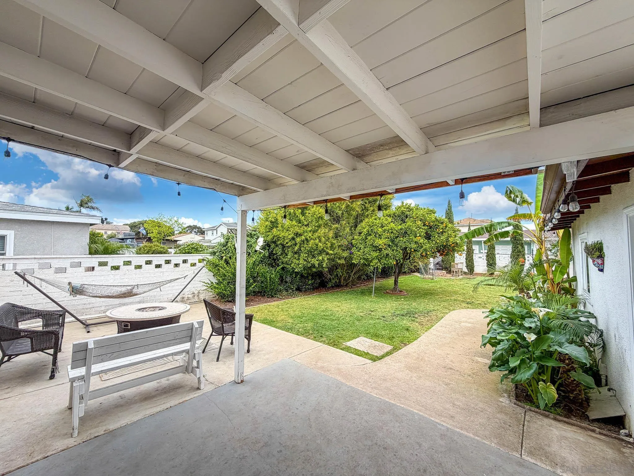 https://cdn.realtyfeed.com/cdn/127/260010356/60654a00c19c204984174a7097b254a7.webp