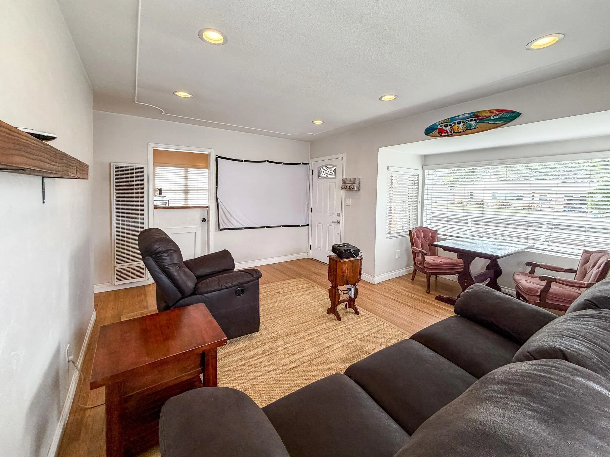 https://cdn.realtyfeed.com/cdn/127/260010356/79f82b95d174473e14573473120cbfc4.webp