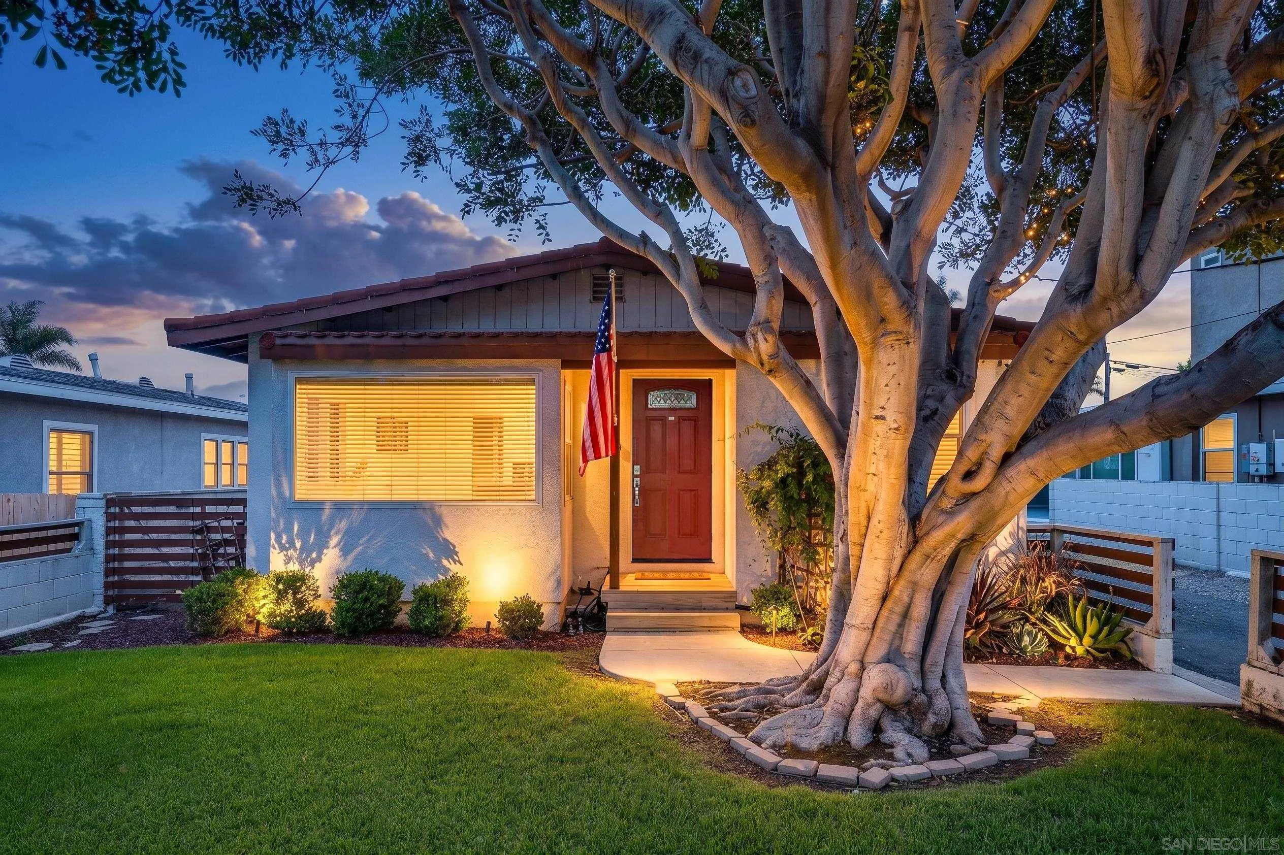 https://cdn.realtyfeed.com/cdn/127/260010356/da8c86916a1b1743c41bc626c490f9ad.webp