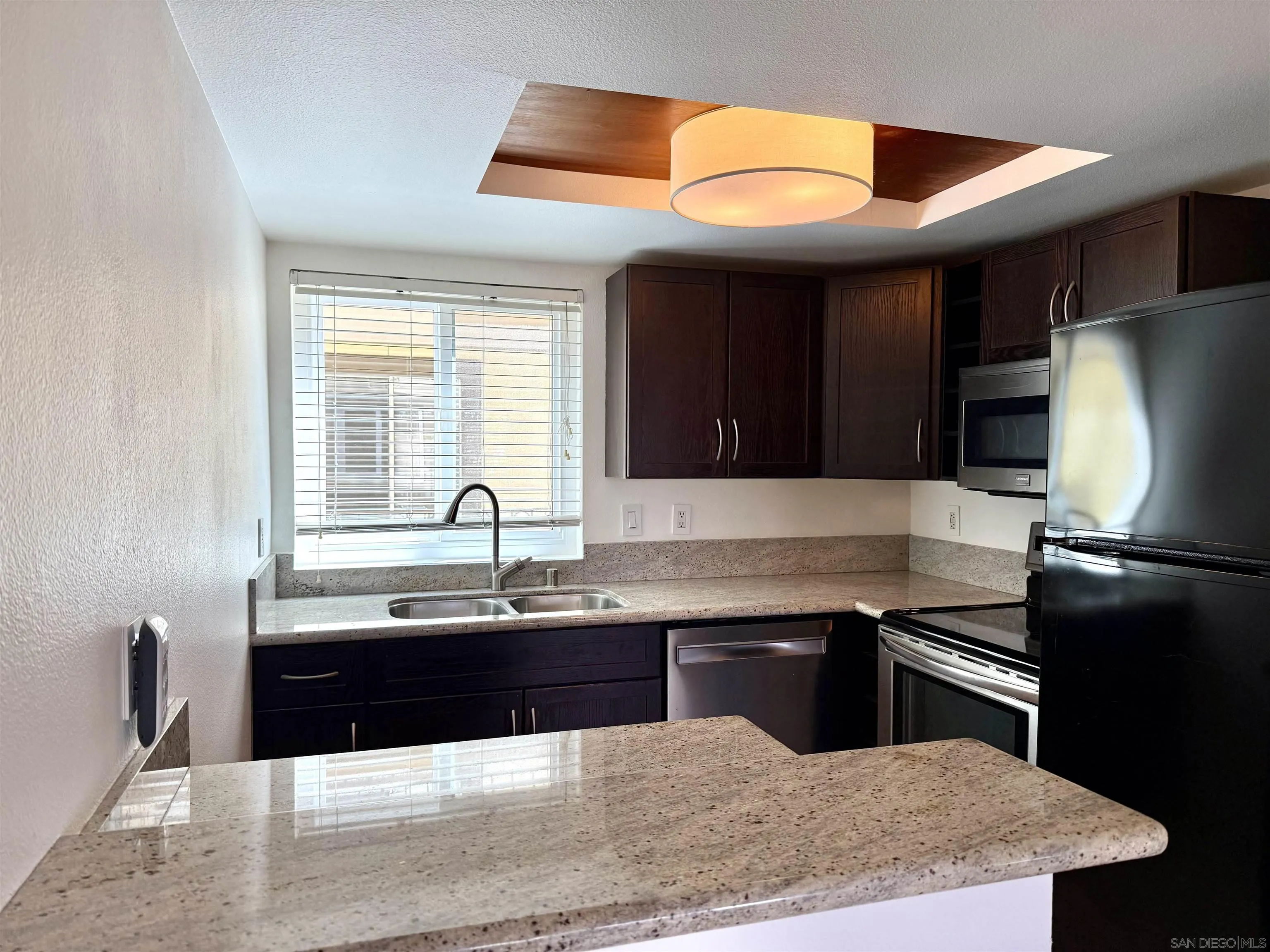 Photo #5: 260010359 Listing: Photo #5