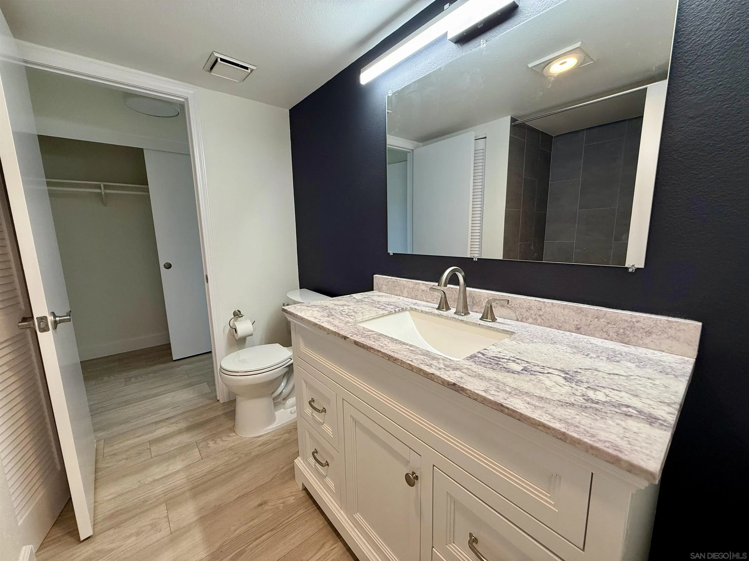 Photo #12: 260010359 Listing: Photo #12