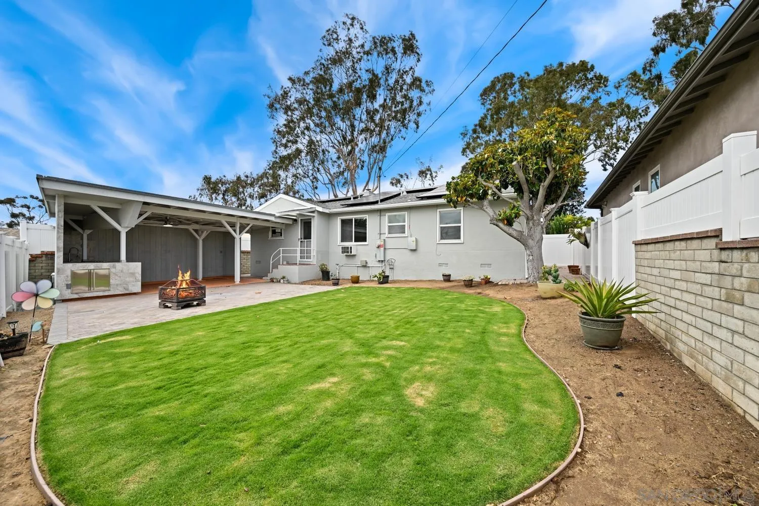 https://cdn.realtyfeed.com/cdn/127/260010360/0ad0978fc25d69d0f526f53ceb9d9193.webp
