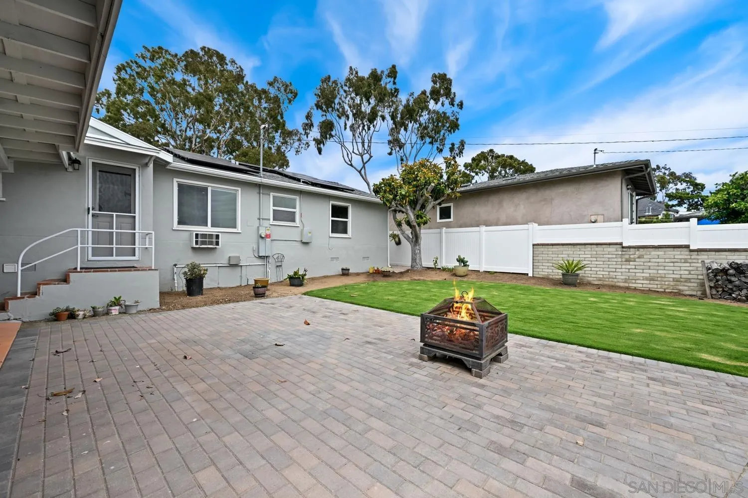https://cdn.realtyfeed.com/cdn/127/260010360/3c7ddd9c220a6ecb229ffc61e570e5f4.webp