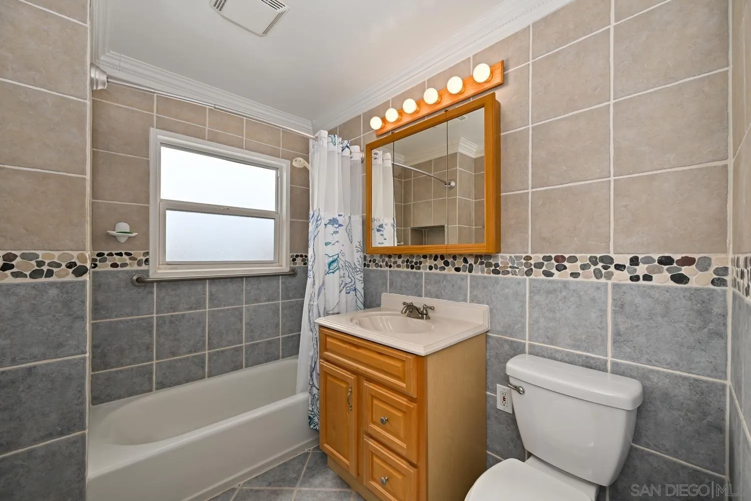 https://cdn.realtyfeed.com/cdn/127/260010360/4d56bf78b39a40ca0a4a6703da2c1ac7.webp