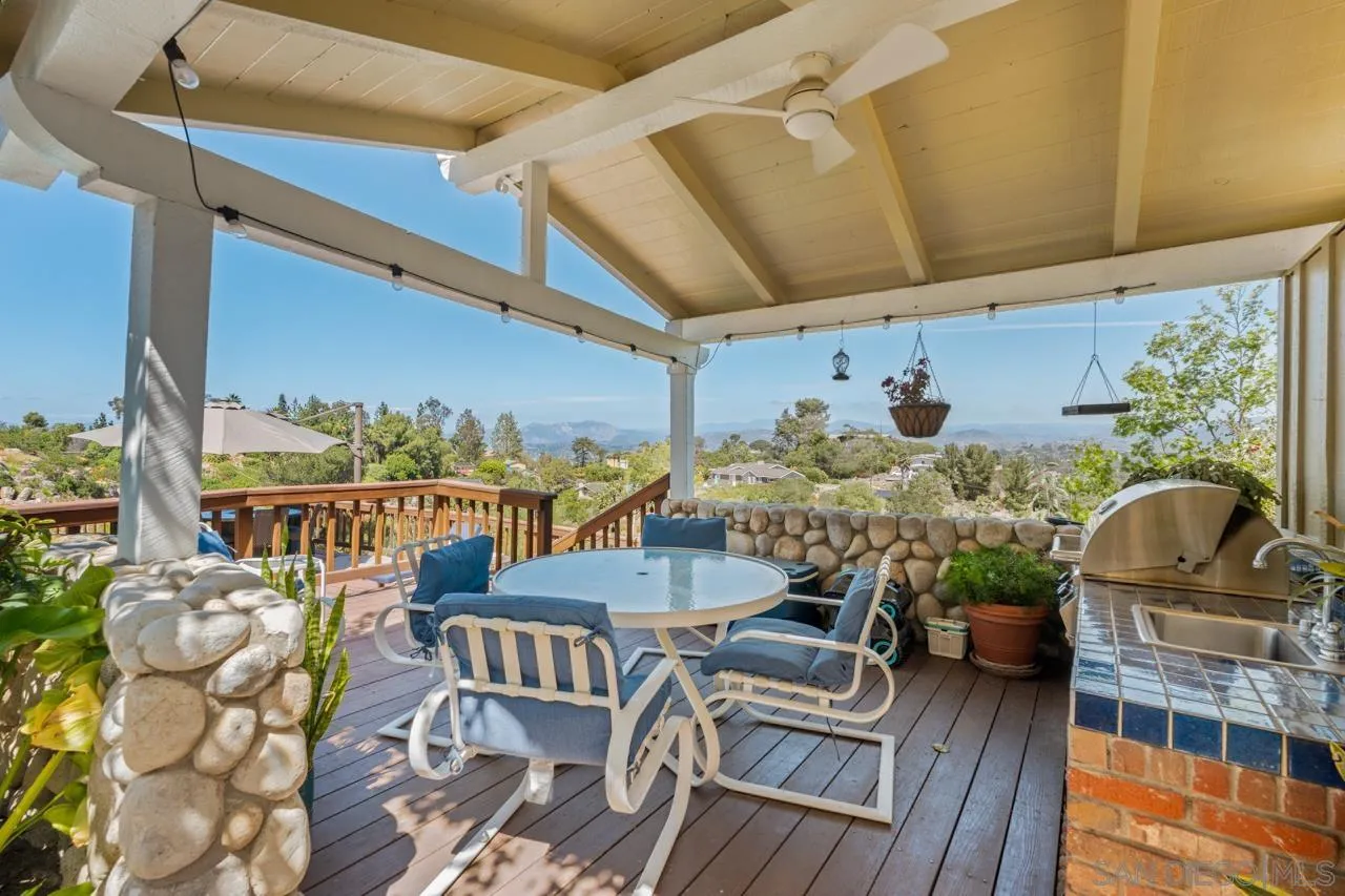 https://cdn.realtyfeed.com/cdn/127/260010361/3b72e9d61ca4178c3da0e4260e43430b.webp