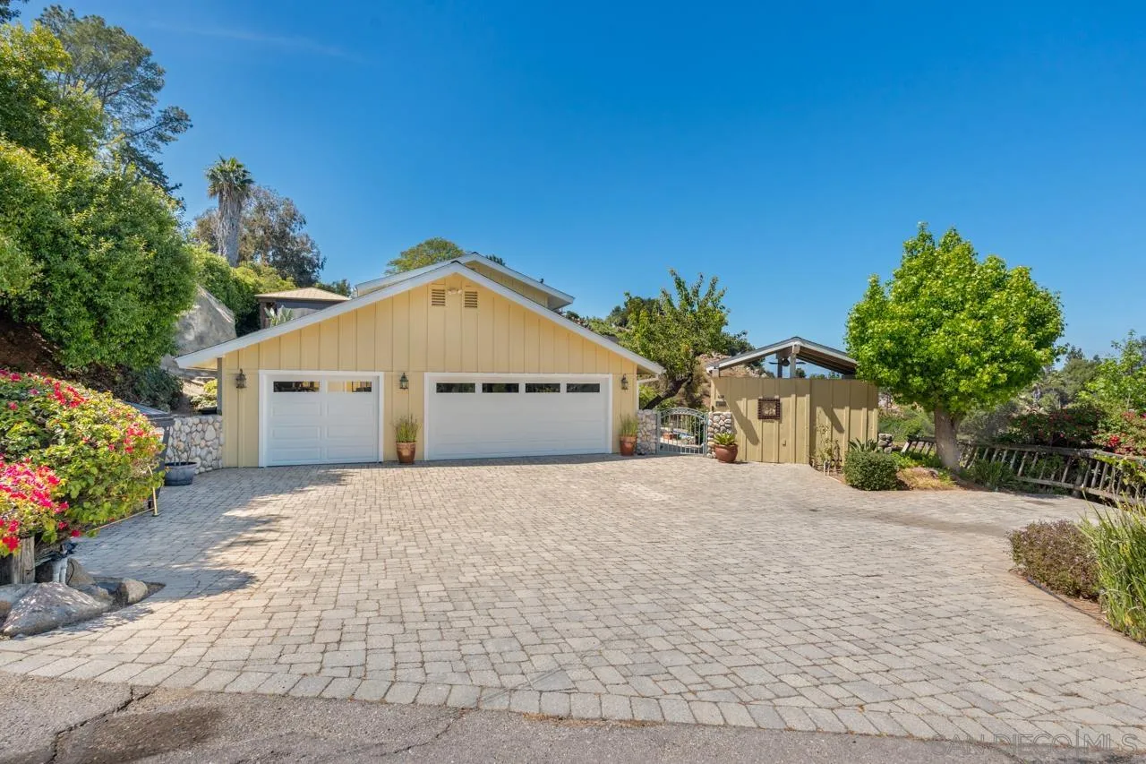 https://cdn.realtyfeed.com/cdn/127/260010361/4941069747d7a58efa736b4a750d30de.webp