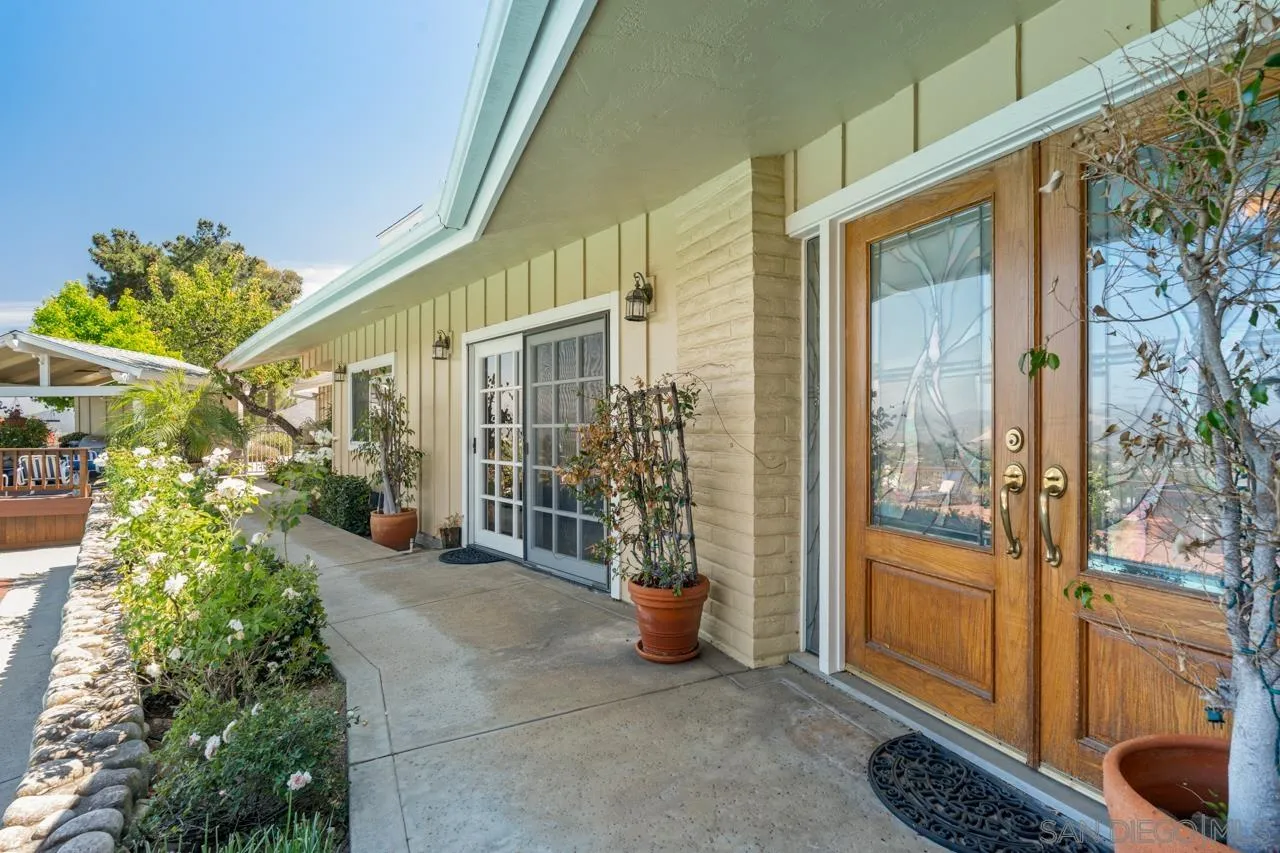 https://cdn.realtyfeed.com/cdn/127/260010361/7efb4d0e2fe7542ec57c2bf54426c80e.webp