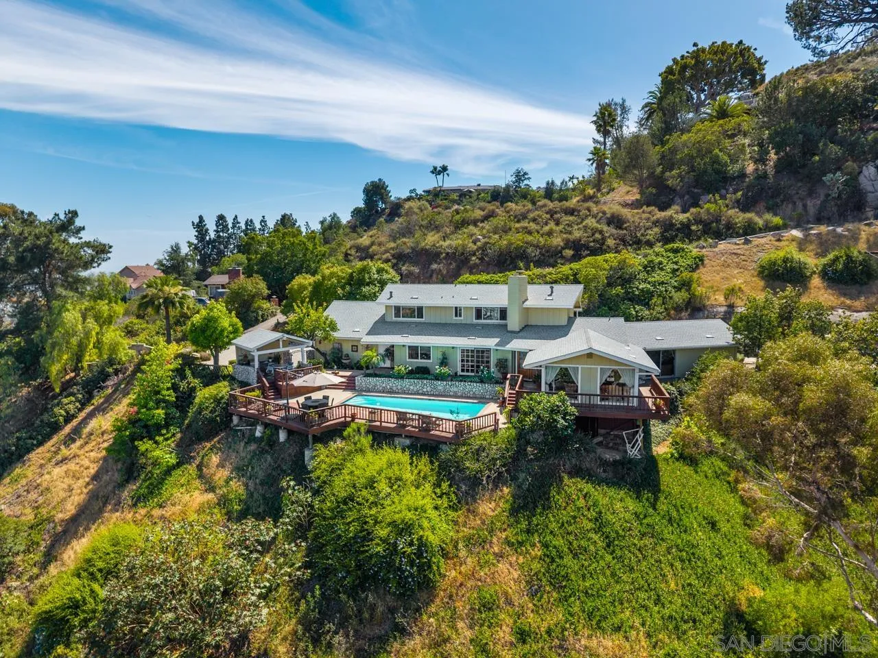 https://cdn.realtyfeed.com/cdn/127/260010361/80d4fb022b0dbf985982c18e63b0938e.webp