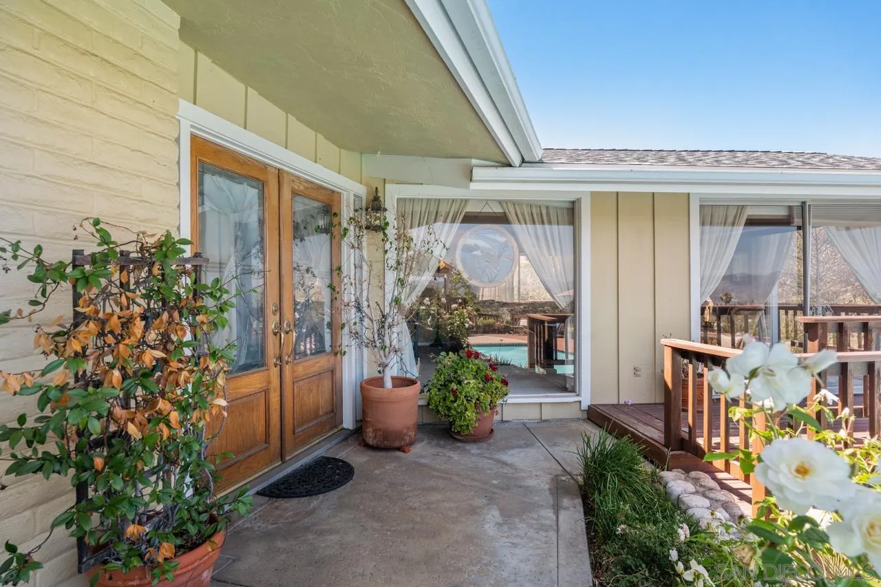https://cdn.realtyfeed.com/cdn/127/260010361/91de7bd352e975459e6044cfbd80b213.webp