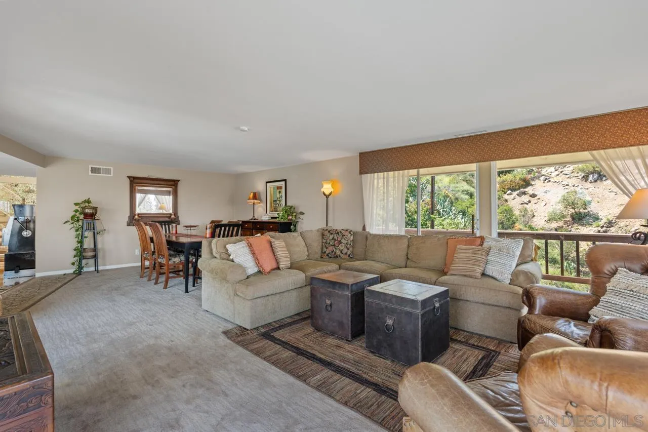 https://cdn.realtyfeed.com/cdn/127/260010361/ab7b65c8d68dcd75203aabbca0e33208.webp