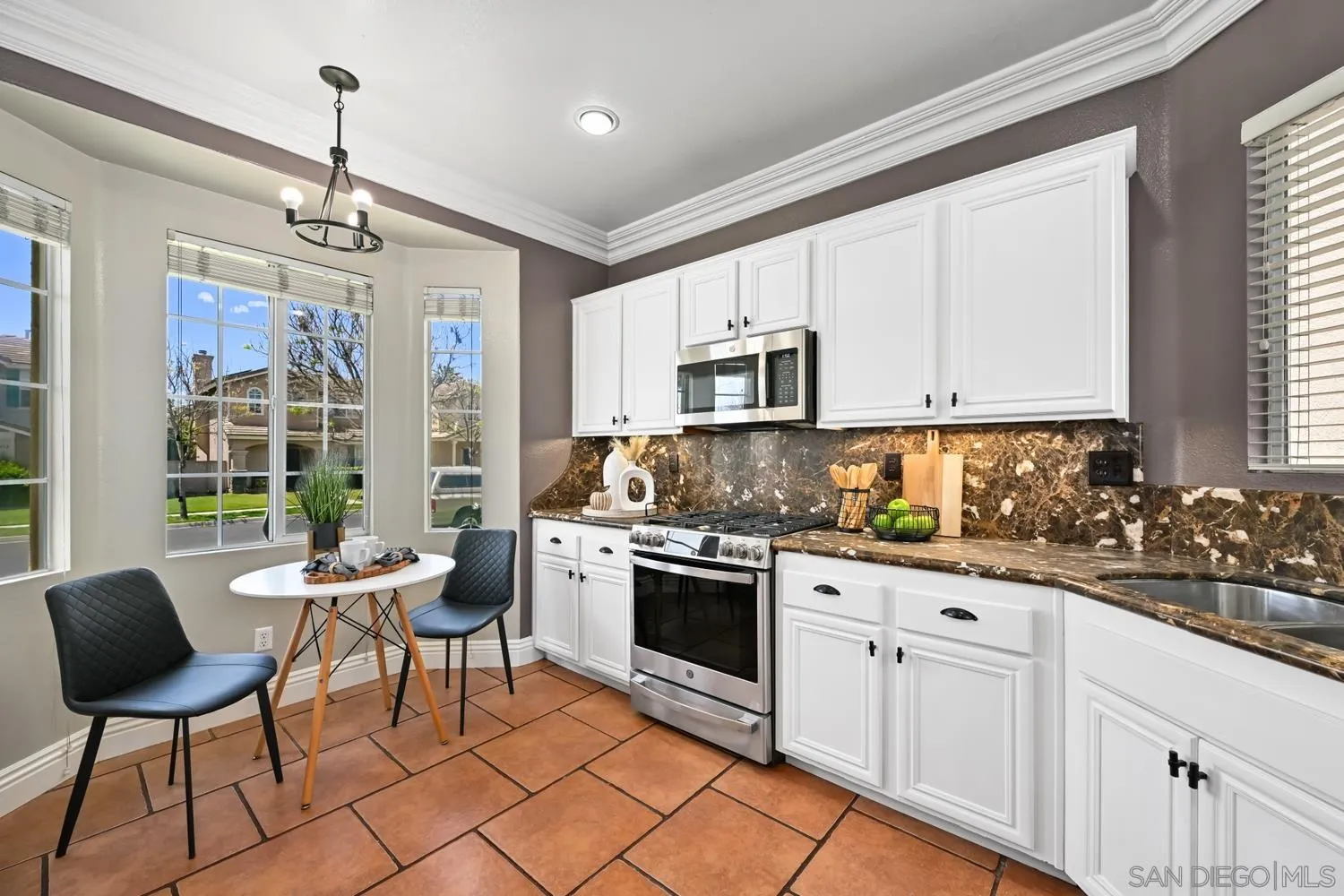 https://cdn.realtyfeed.com/cdn/127/260010362/09064b55afca0491637edda5e6b6cadf.webp