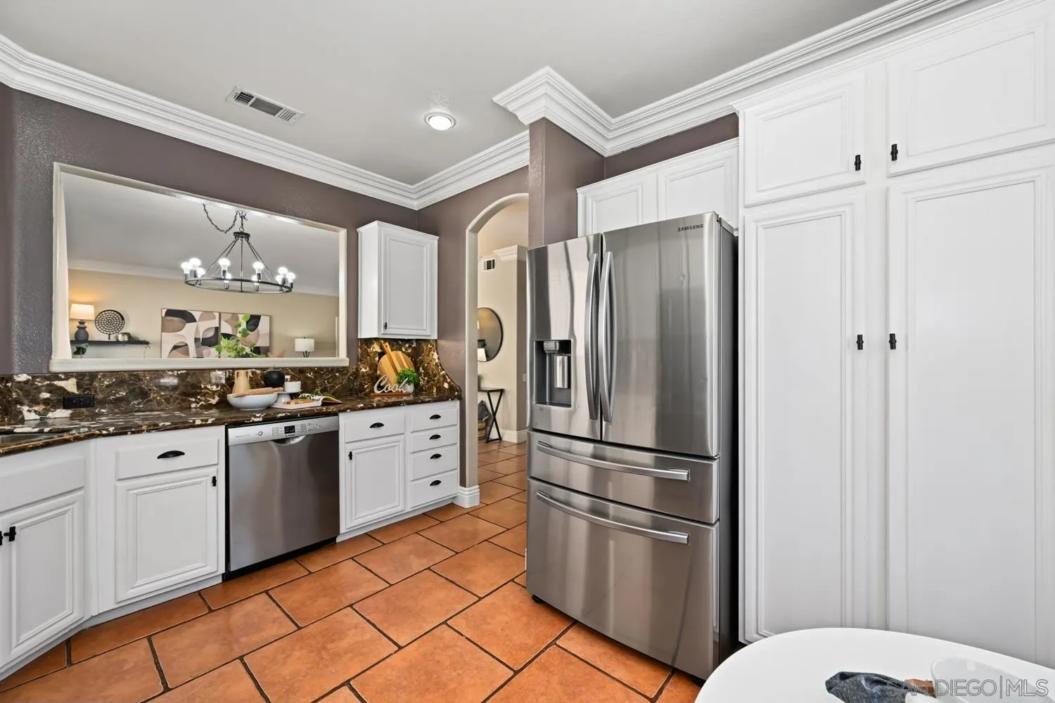 https://cdn.realtyfeed.com/cdn/127/260010362/cc43ff47ab68e292d08cea3d9f660829.webp