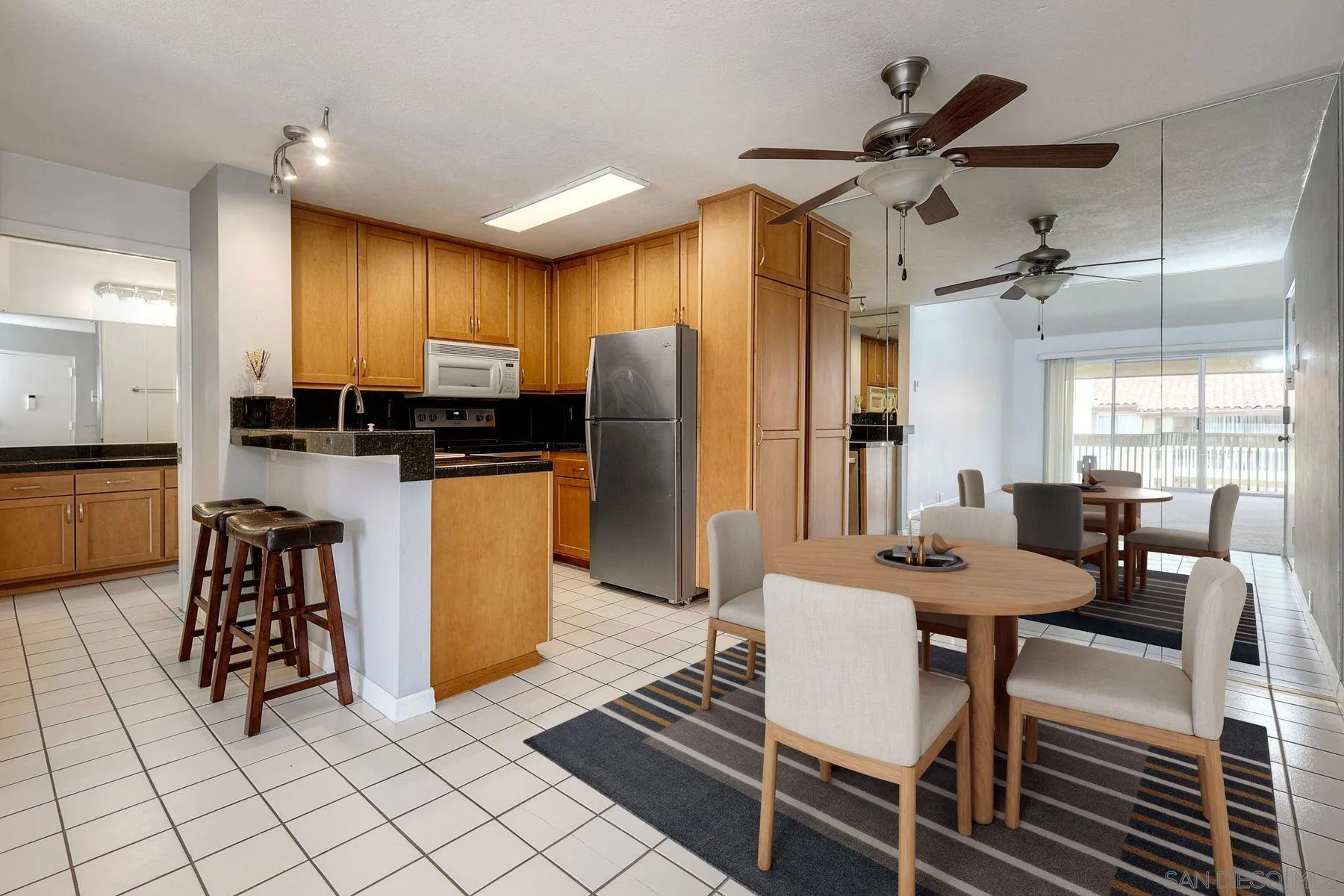Photo #8: 260010363 Listing: Photo #8