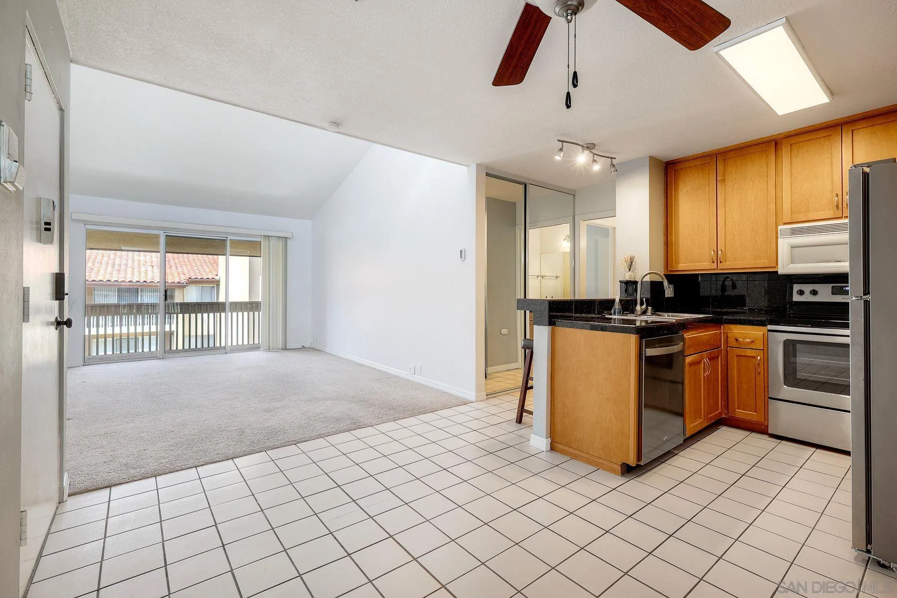 Photo #7: 260010363 Listing: Photo #7
