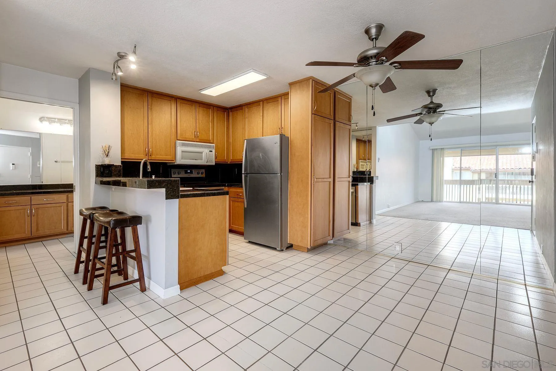 Photo #9: 260010363 Listing: Photo #9