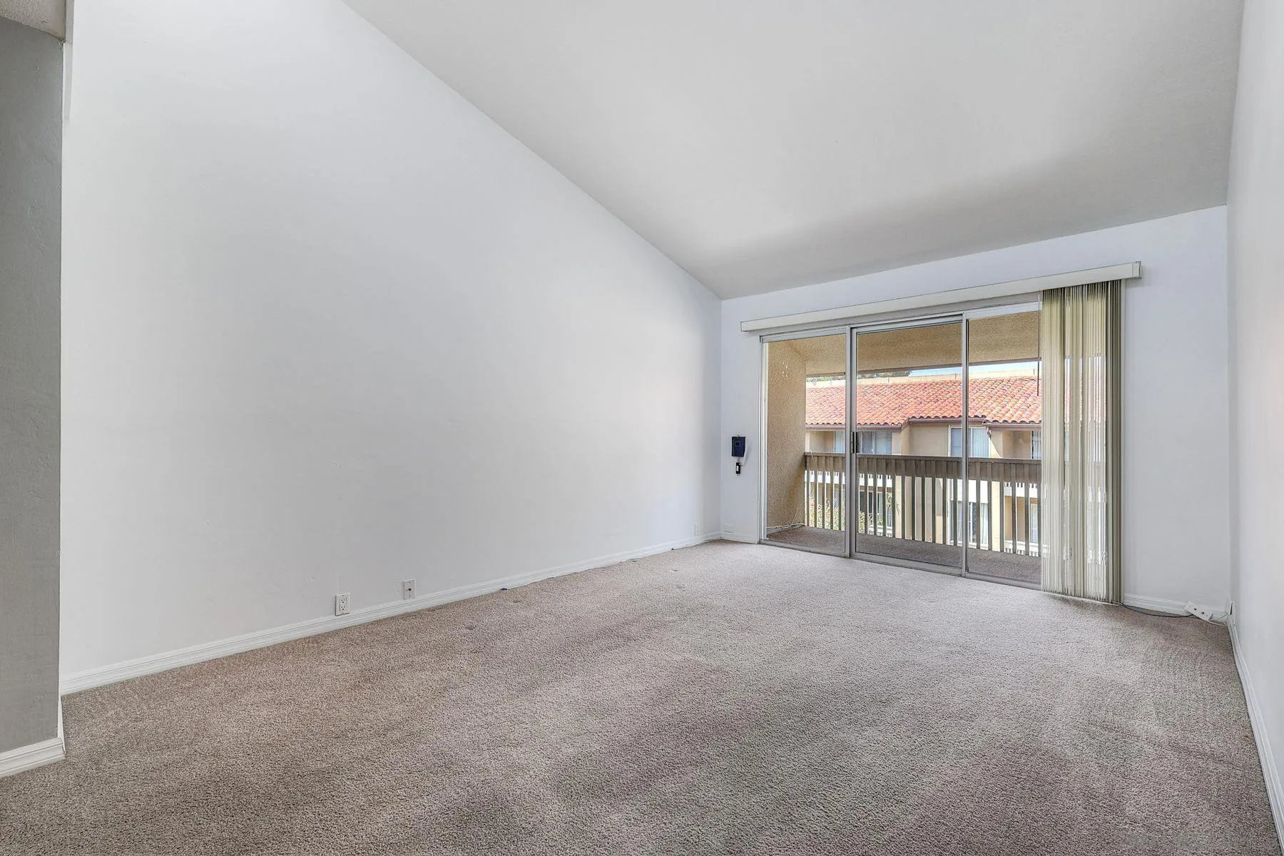 Photo #2: 260010363 Listing: Photo #2
