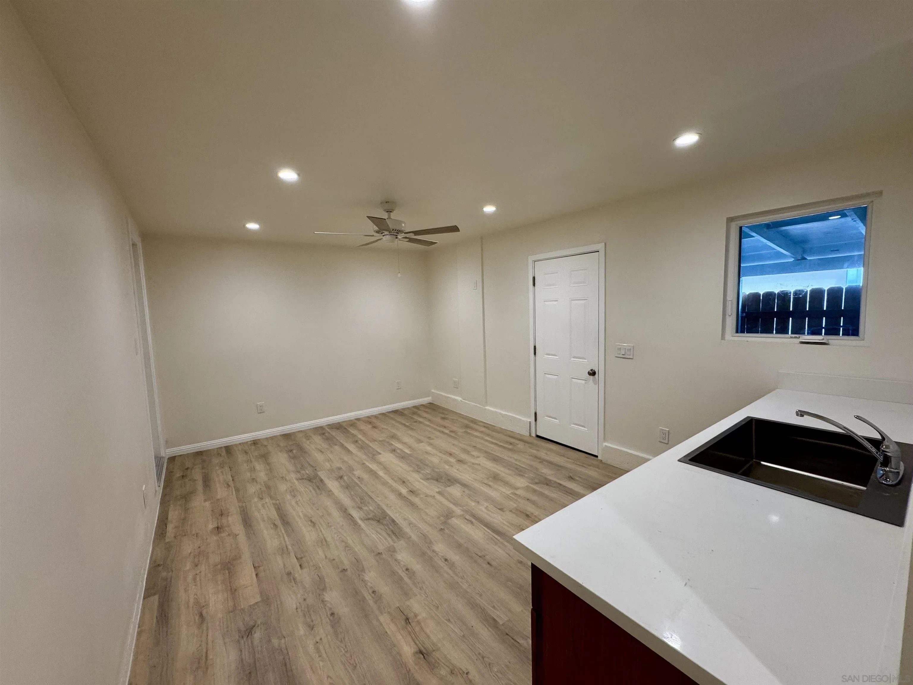 https://cdn.realtyfeed.com/cdn/127/260010367/eb5b1a93fc58c180e2cd31cf66044820.webp