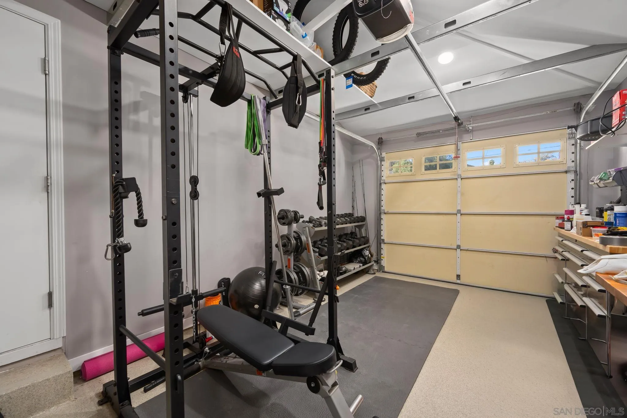 https://cdn.realtyfeed.com/cdn/127/260010369/1e1d078e0636371add80aa8de2efd1c3.webp