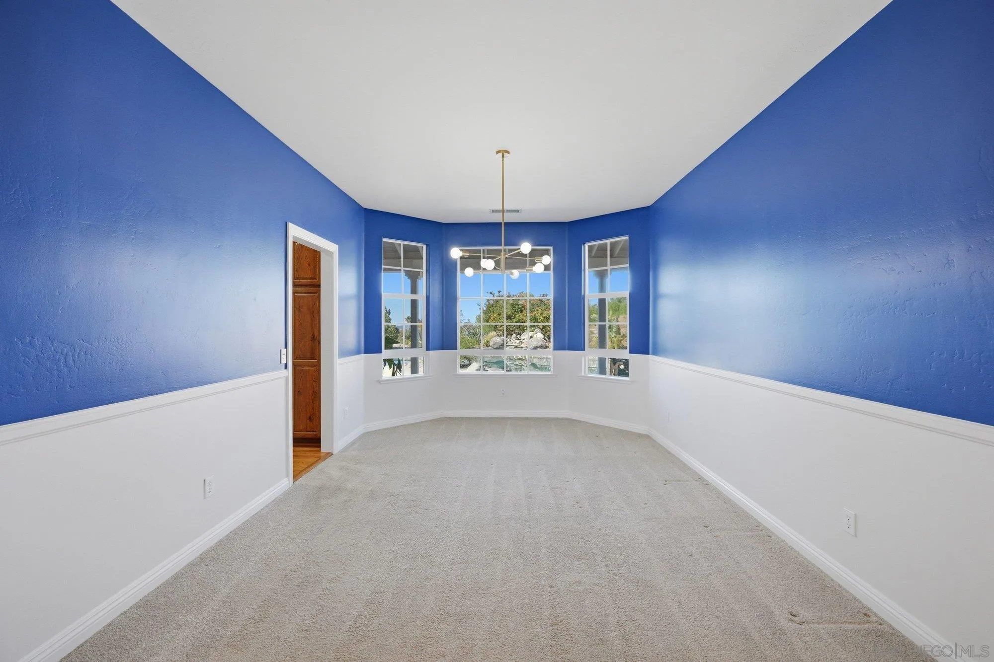 https://cdn.realtyfeed.com/cdn/127/260010372/96d4f4a472c50193c8be8ad1bce9c7e0.webp