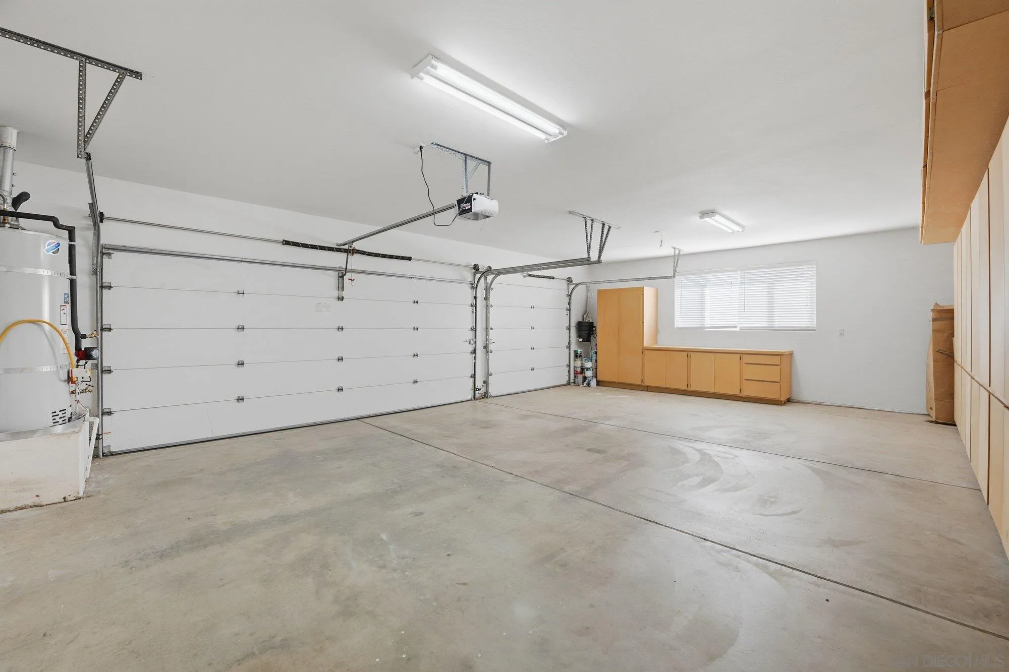 https://cdn.realtyfeed.com/cdn/127/260010372/b00bf59b3fff4ece0272ff8ac3db7992.webp