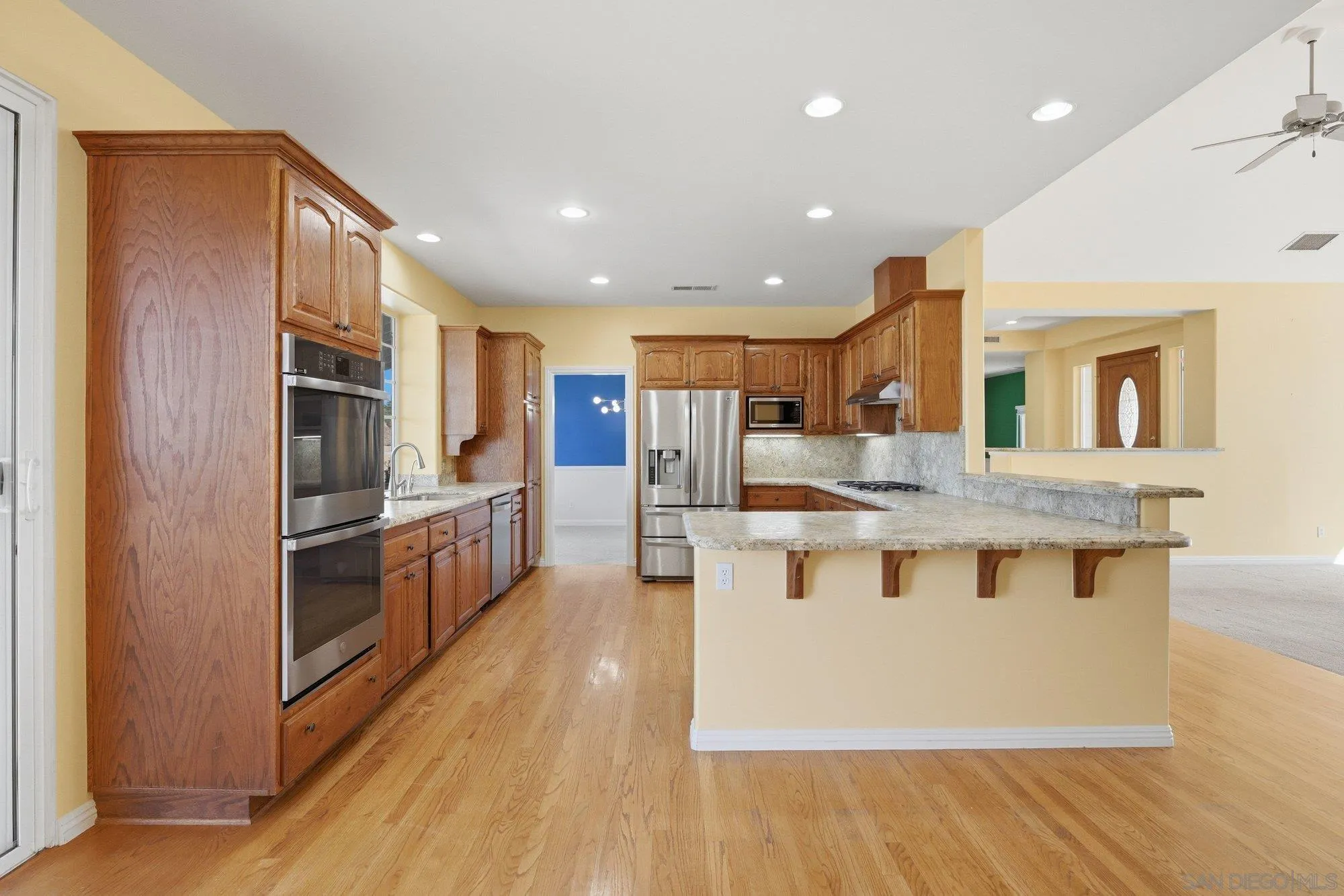 https://cdn.realtyfeed.com/cdn/127/260010372/c59ada149189948ee4c9d0c899688bf1.webp
