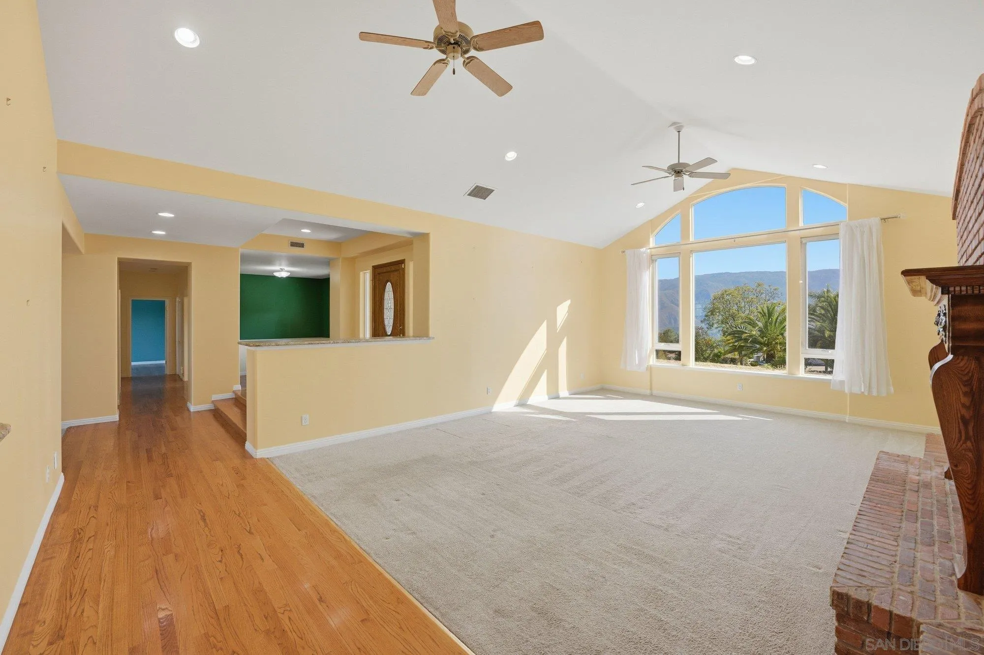 https://cdn.realtyfeed.com/cdn/127/260010372/ecf087d3c904ec84c4b7295173110dd0.webp