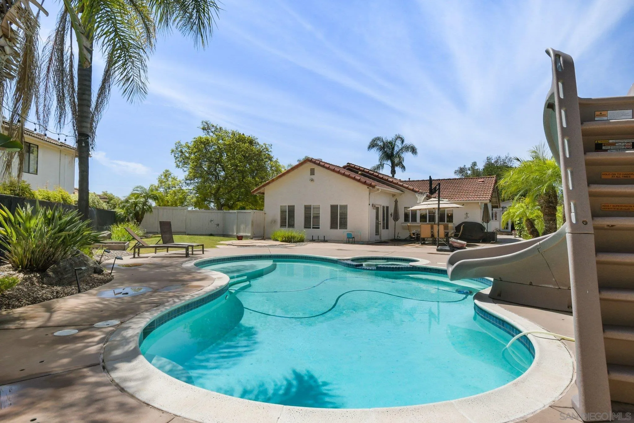 https://cdn.realtyfeed.com/cdn/127/260010373/52831bab71d6266fa36d05735ed6a4bd.webp