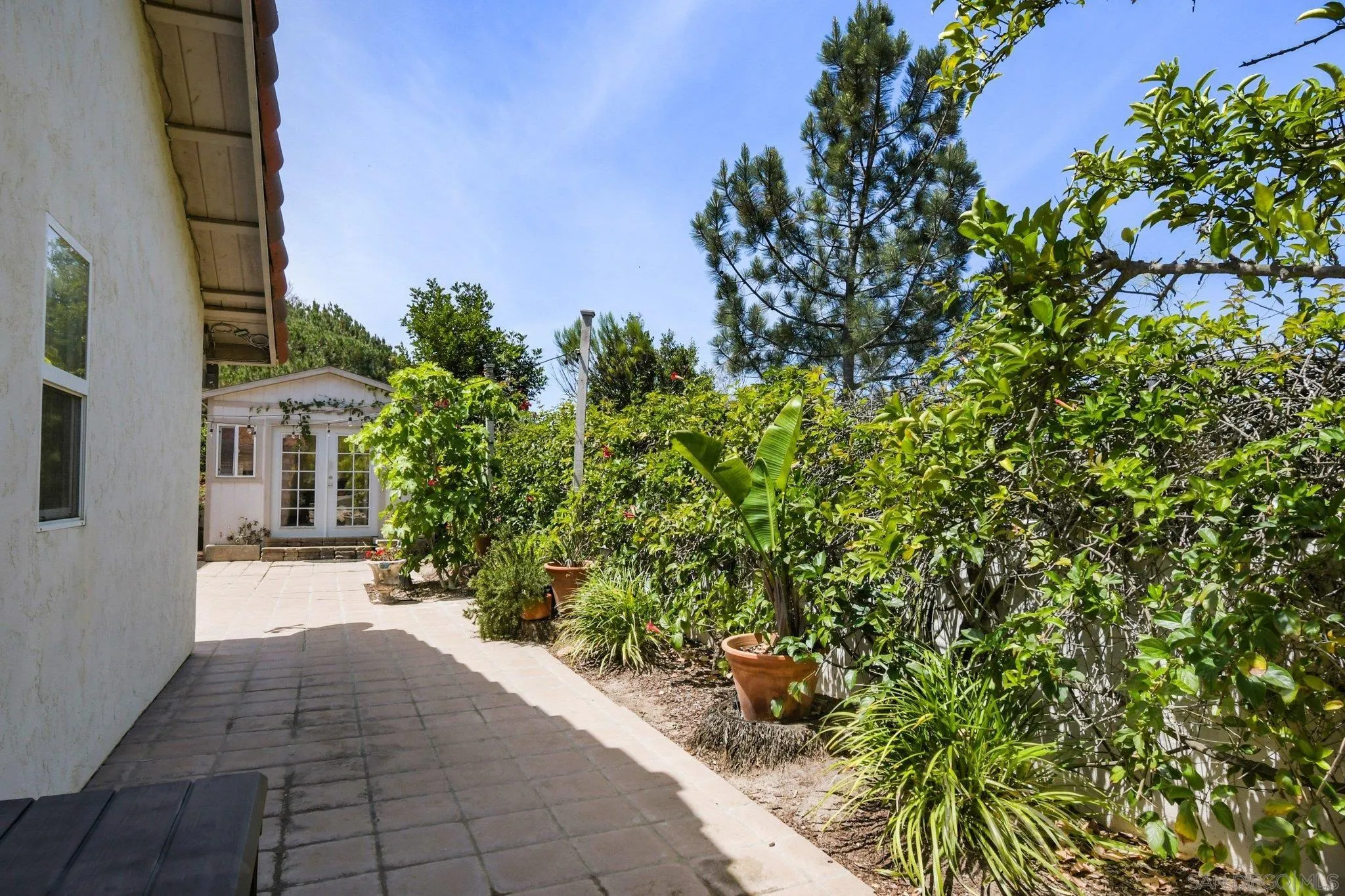 https://cdn.realtyfeed.com/cdn/127/260010373/a84e7aa0344755b6ccdea82d2f5057a3.webp