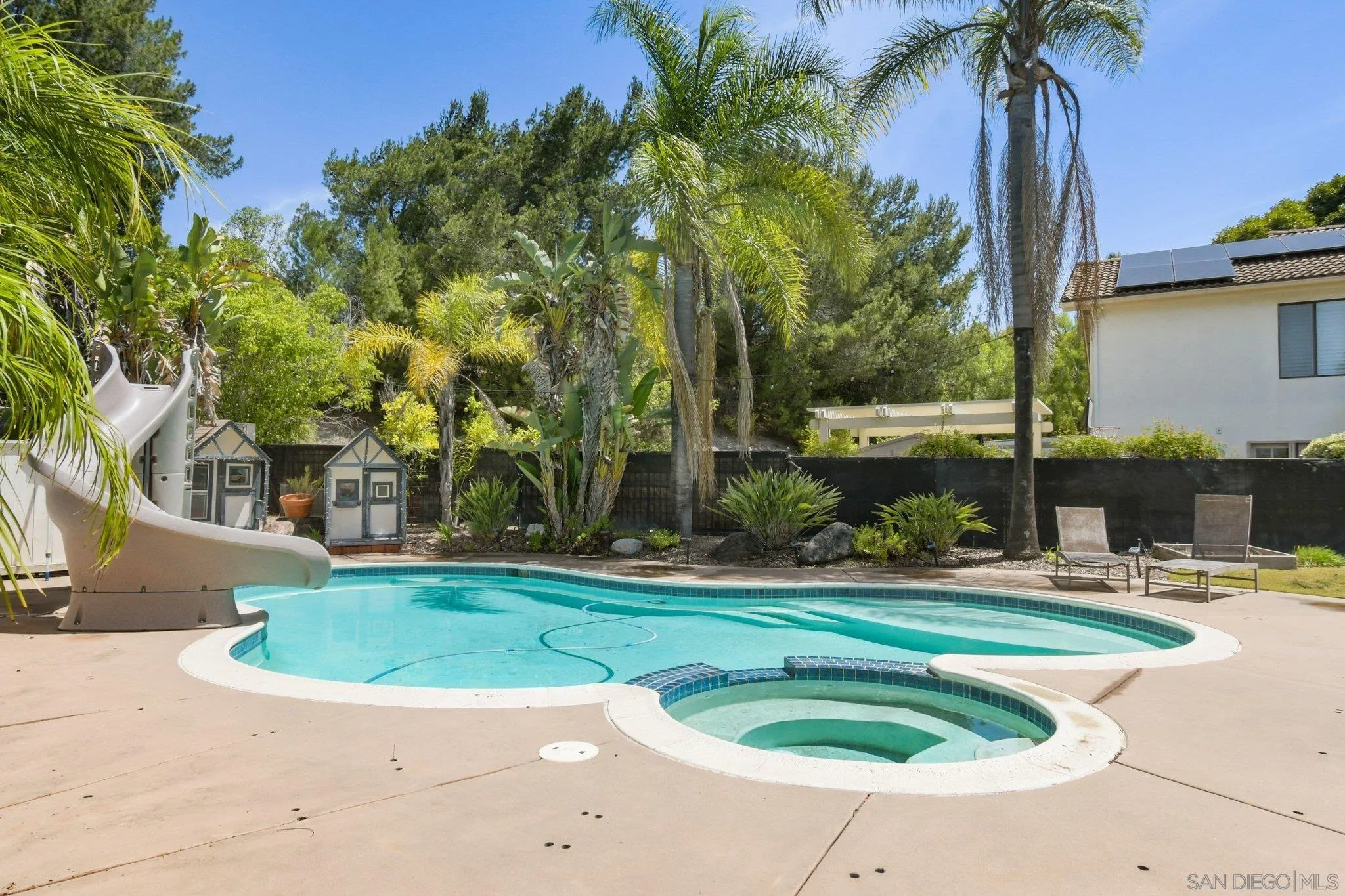 https://cdn.realtyfeed.com/cdn/127/260010373/c95fbc148f941c370f717f23c35bec0a.webp
